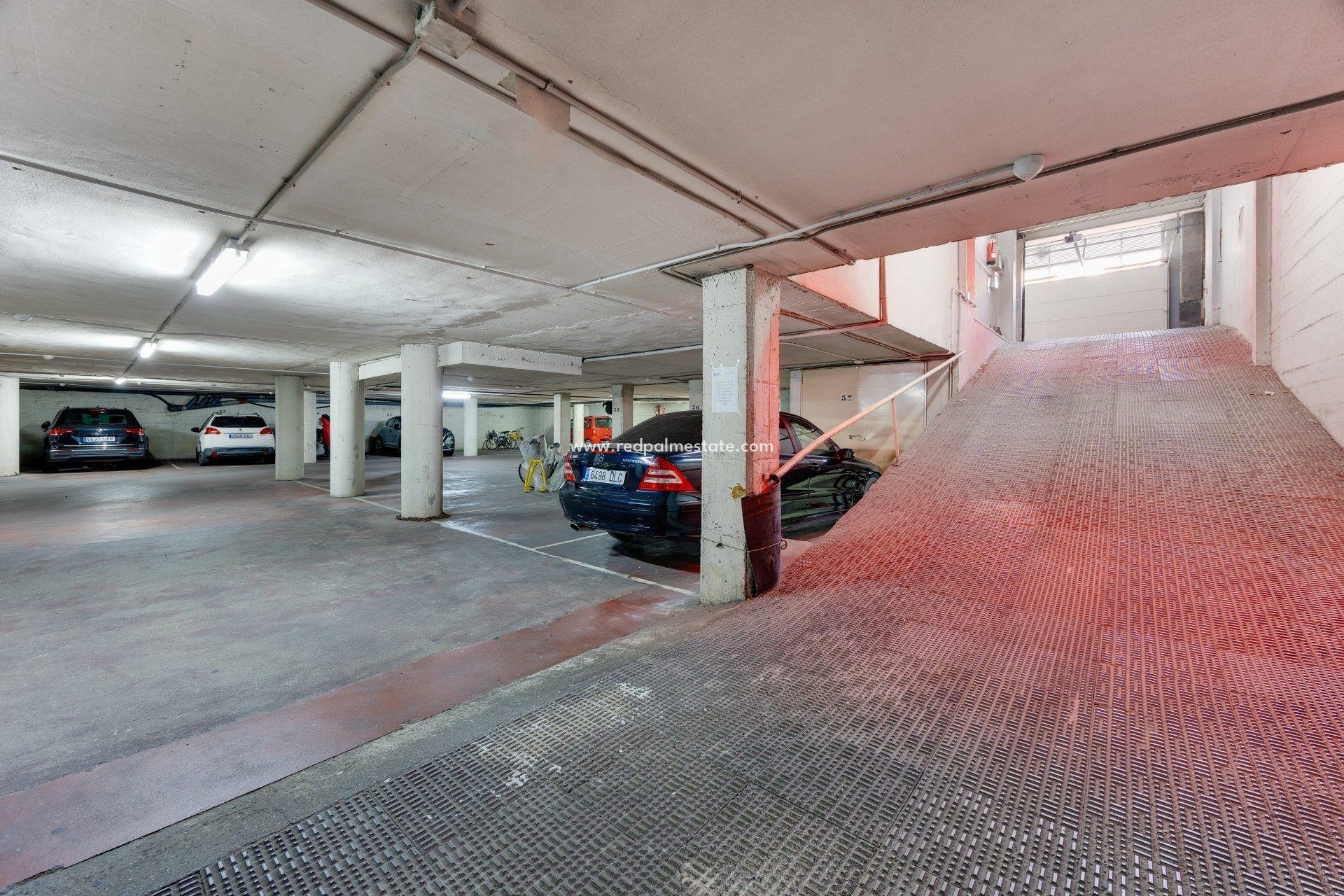 Reventa - Apartamento -
Torrevieja - PARQUE DE LAS NACIONES