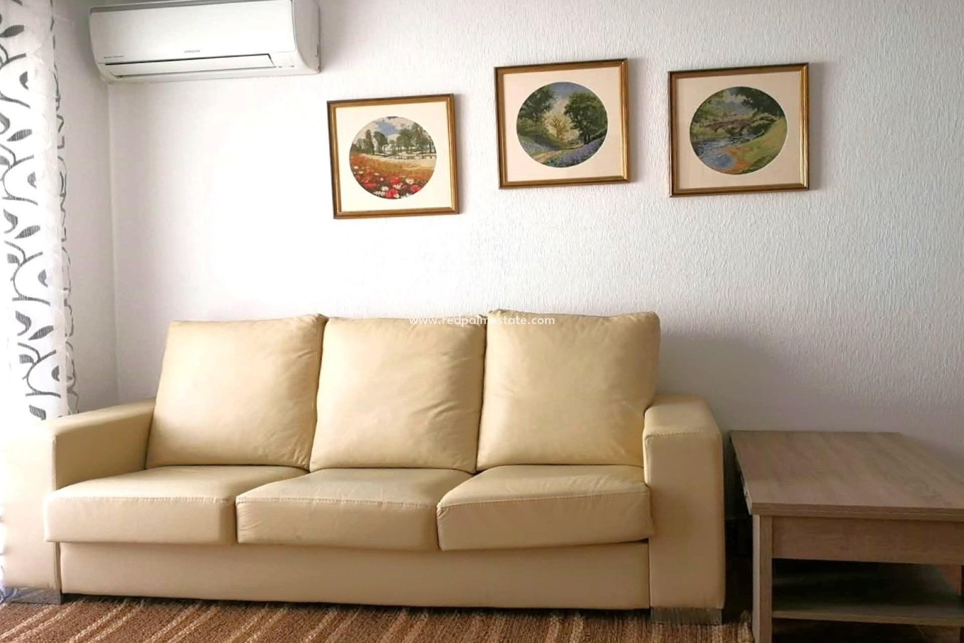 Reventa - Apartamento -
Torrevieja - PARQUE DE LAS NACIONES