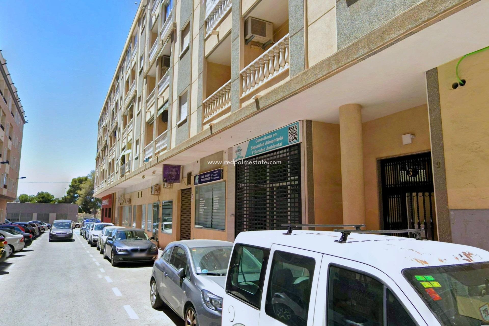 Reventa - Apartamento -
Torrevieja - PARQUE DE LAS NACIONES