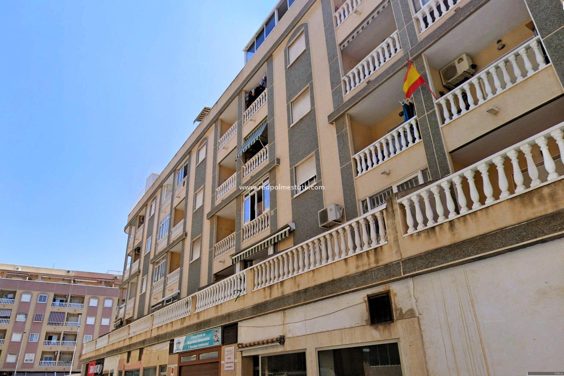 Reventa - Apartamento -
Torrevieja - PARQUE DE LAS NACIONES