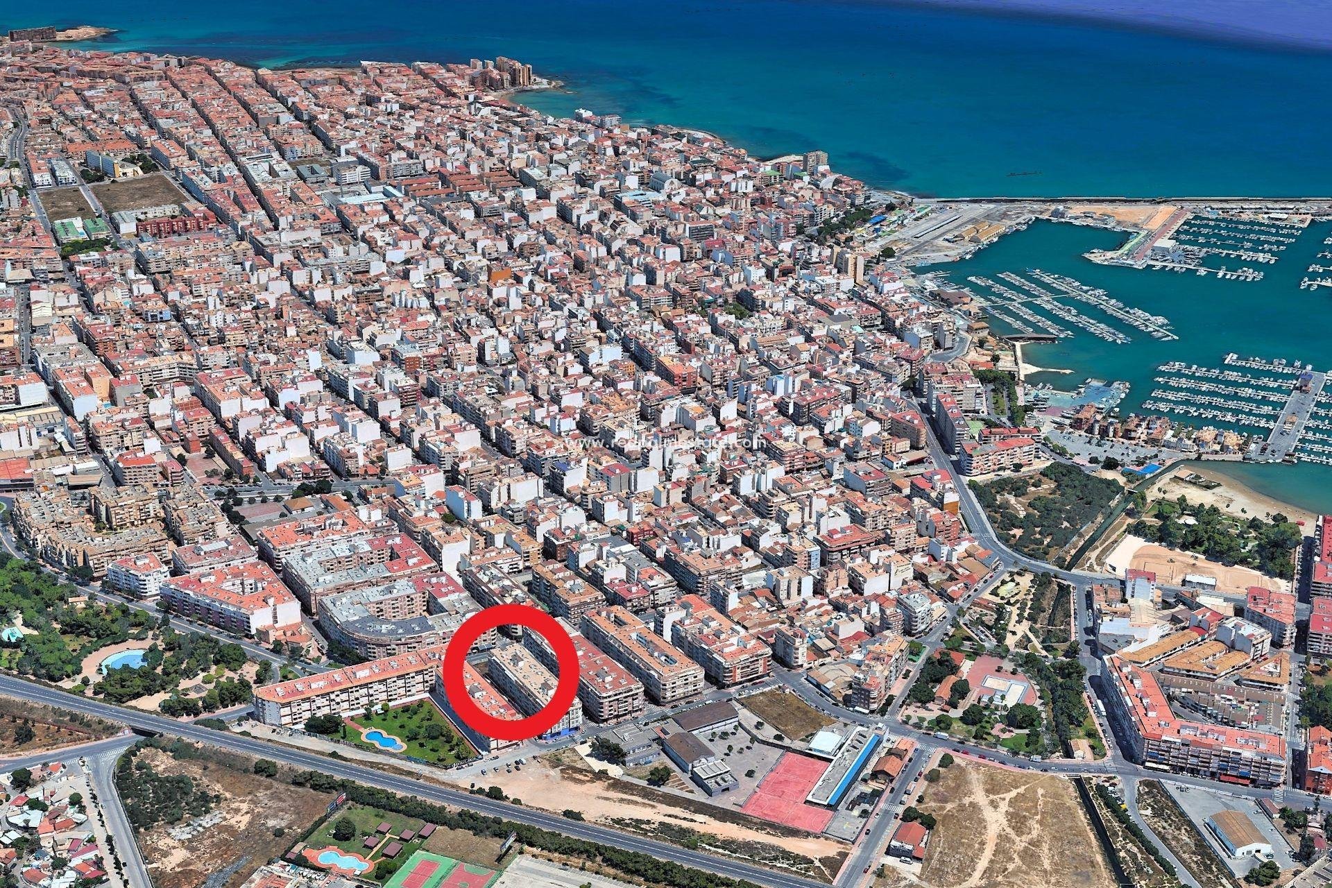 Reventa - Apartamento -
Torrevieja - PARQUE DE LAS NACIONES