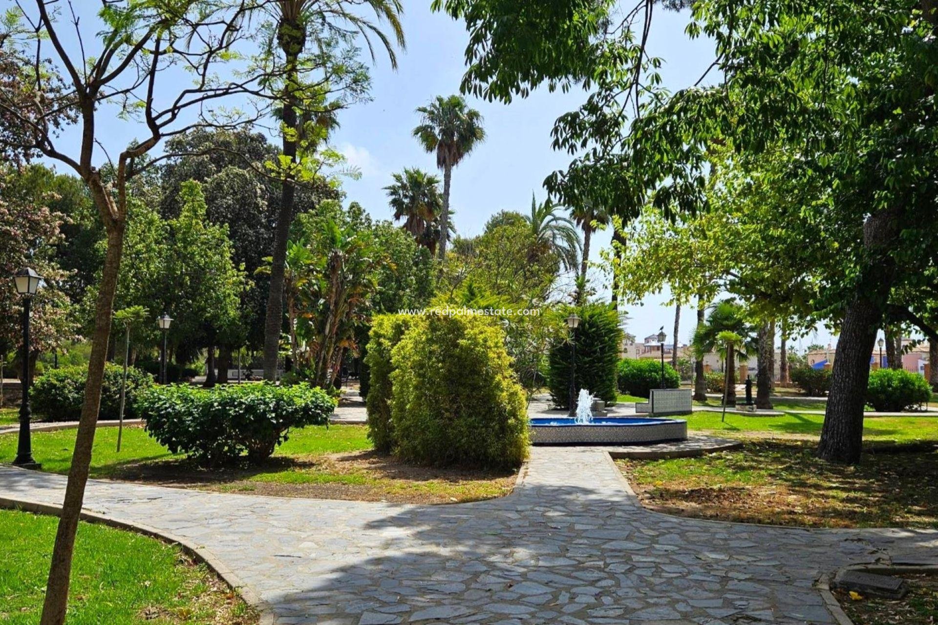 Reventa - Apartamento -
Torrevieja - PARQUE DE LAS NACIONES