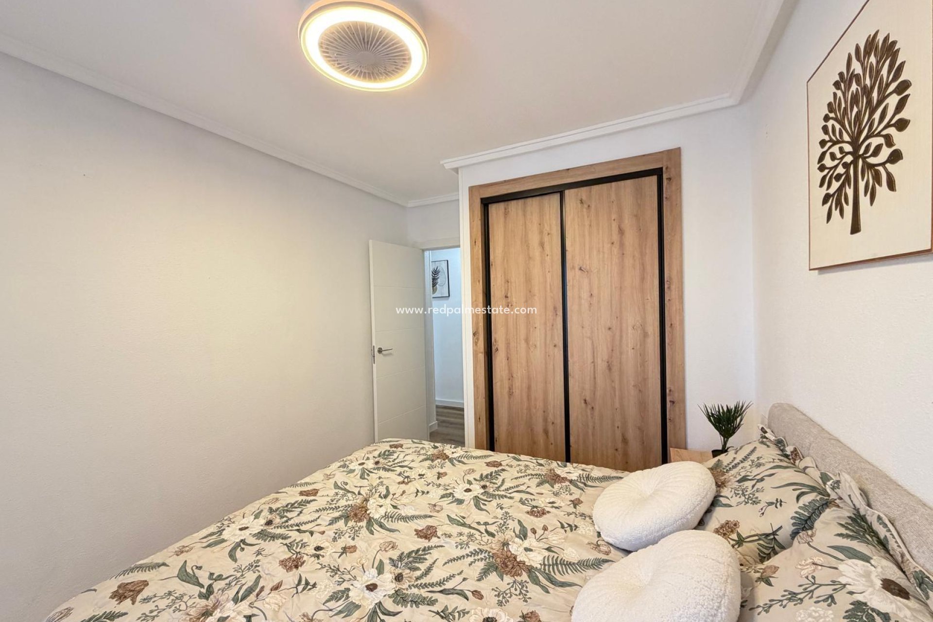 Reventa - Apartamento -
Torrevieja - PARQUE DE LAS NACIONES