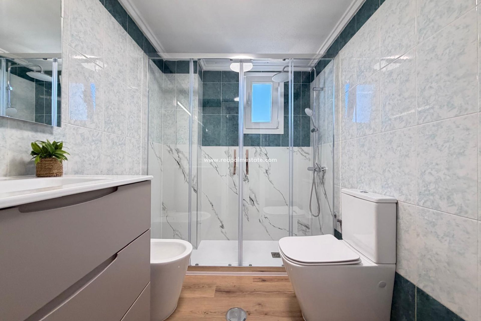 Reventa - Apartamento -
Torrevieja - PARQUE DE LAS NACIONES
