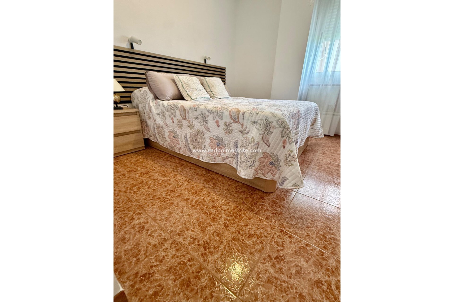 Reventa - Apartamento -
Torrevieja - PARQUE DE LAS NACIONES
