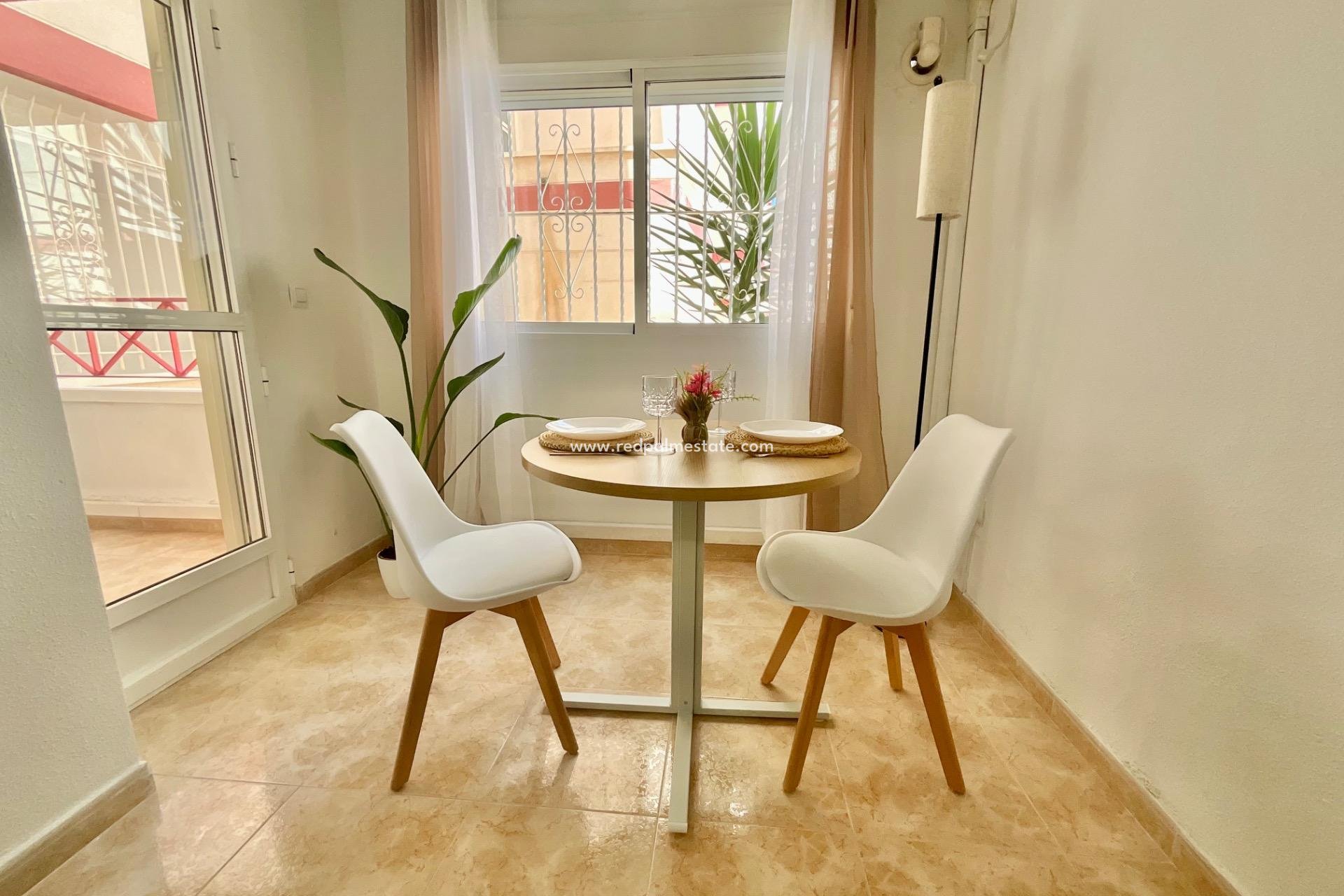Reventa - Apartamento -
Torrevieja - PARQUE DE LAS NACIONES