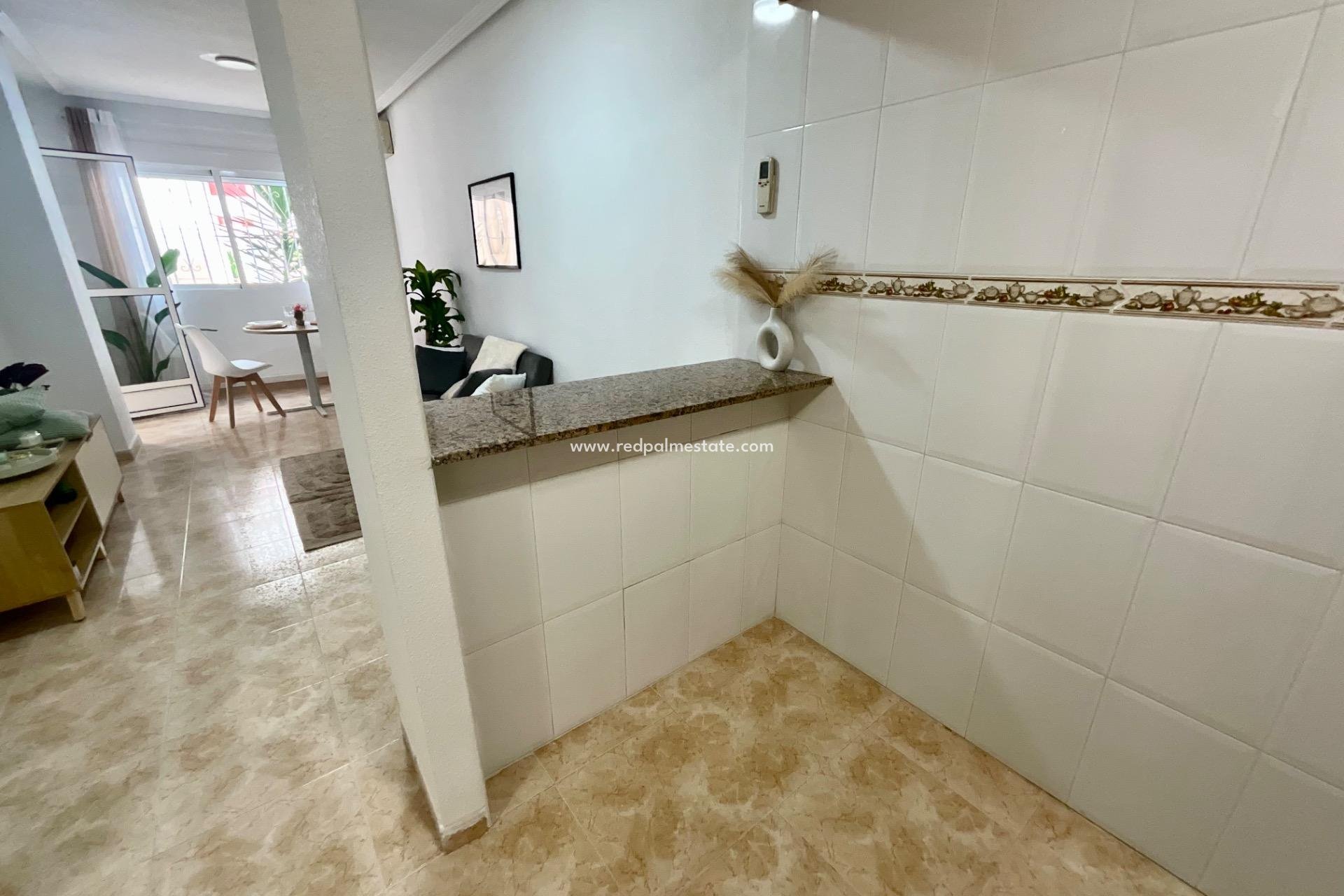 Reventa - Apartamento -
Torrevieja - PARQUE DE LAS NACIONES