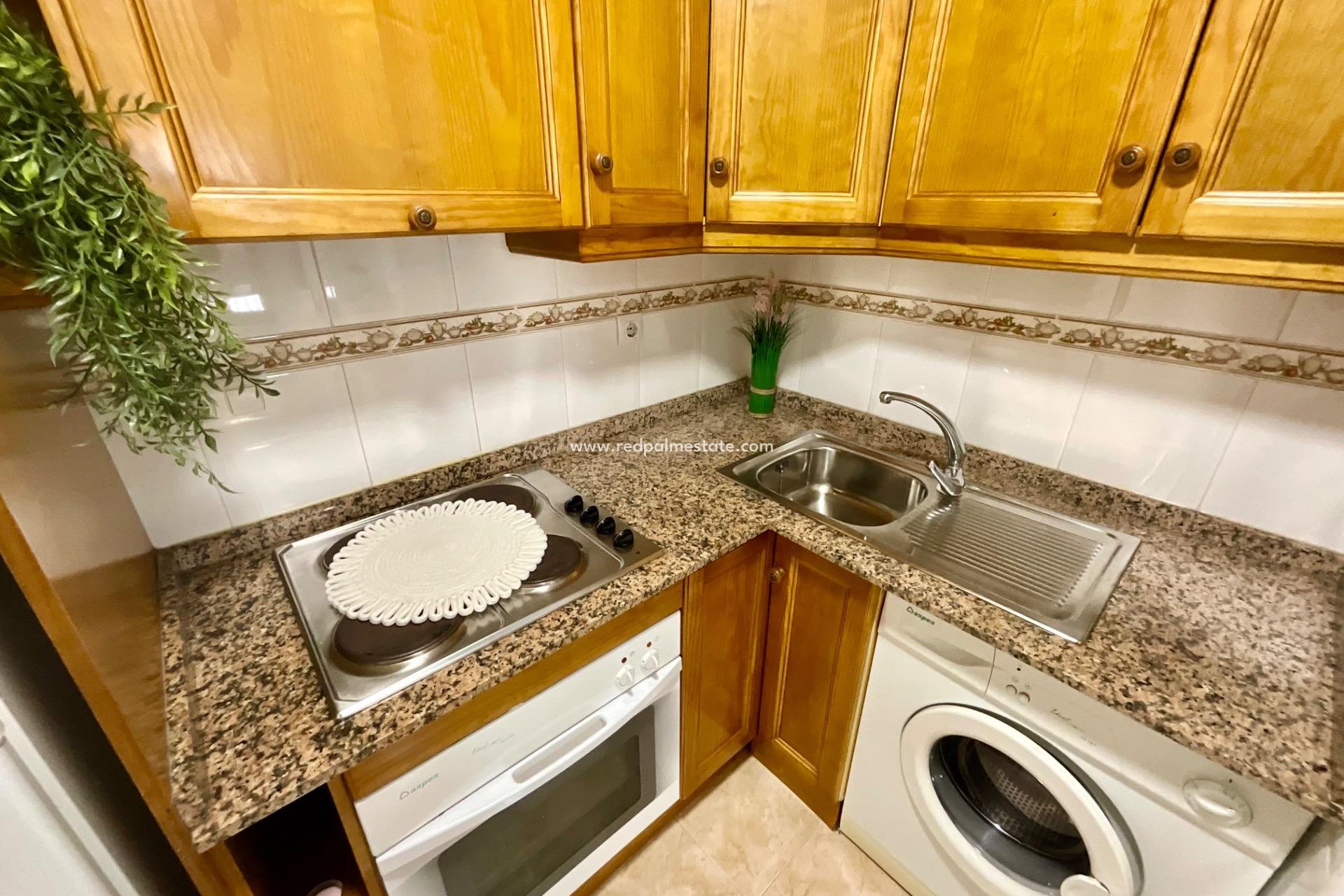 Reventa - Apartamento -
Torrevieja - PARQUE DE LAS NACIONES
