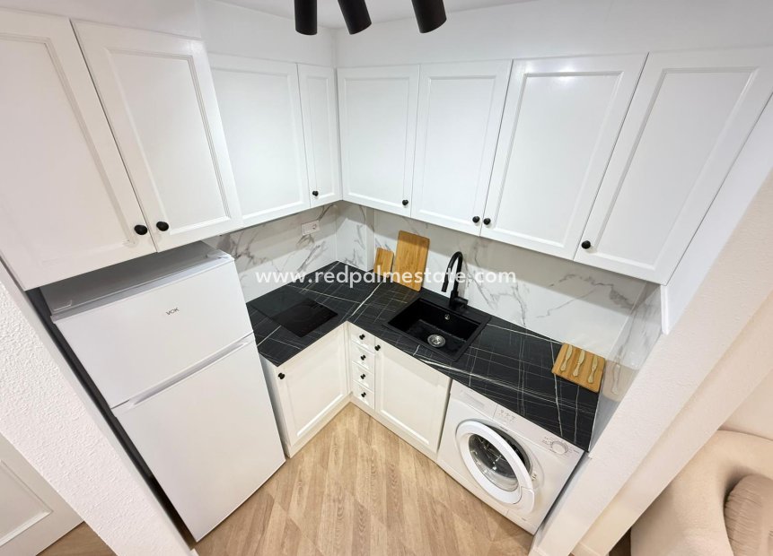 Reventa - Apartamento -
Torrevieja - PARQUE DE LAS NACIONES