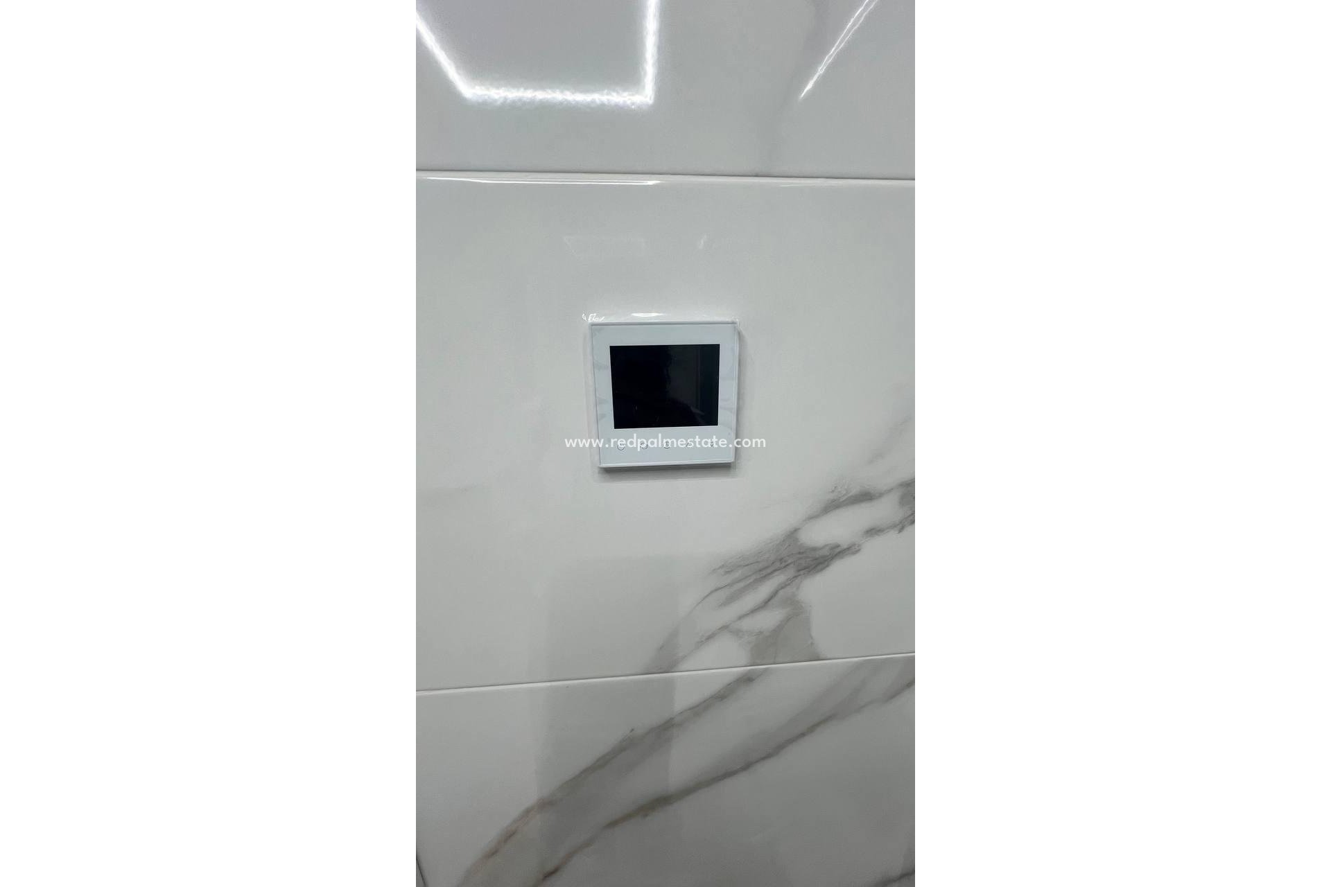 Reventa - Apartamento -
Torrevieja - PARQUE DE LAS NACIONES