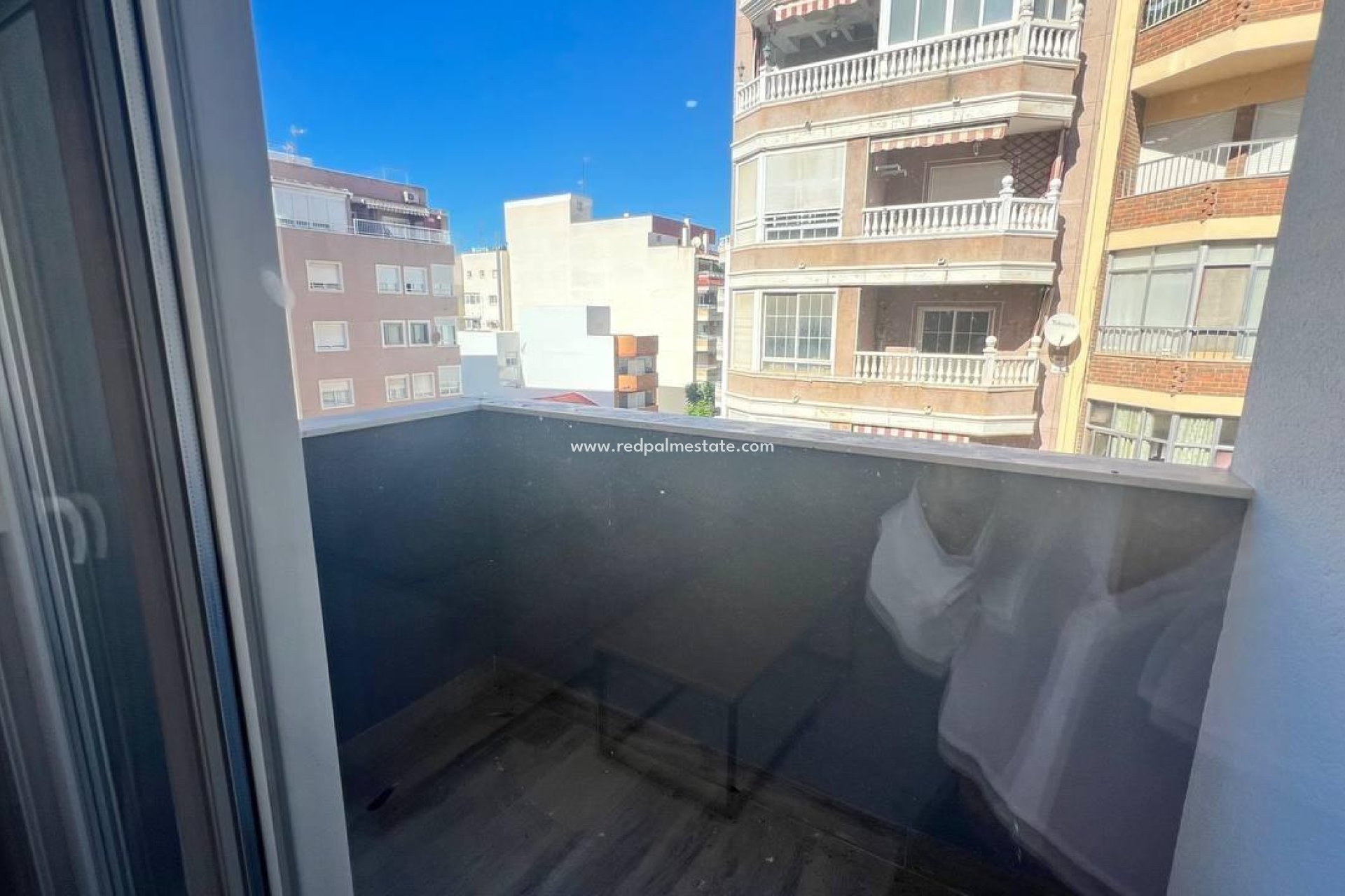 Reventa - Apartamento -
Torrevieja - PARQUE DE LAS NACIONES