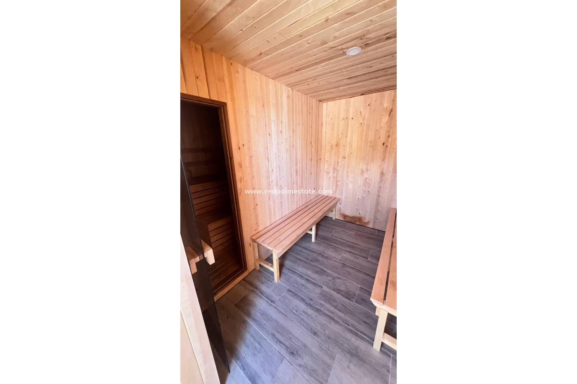 Reventa - Apartamento -
Torrevieja - PARQUE DE LAS NACIONES