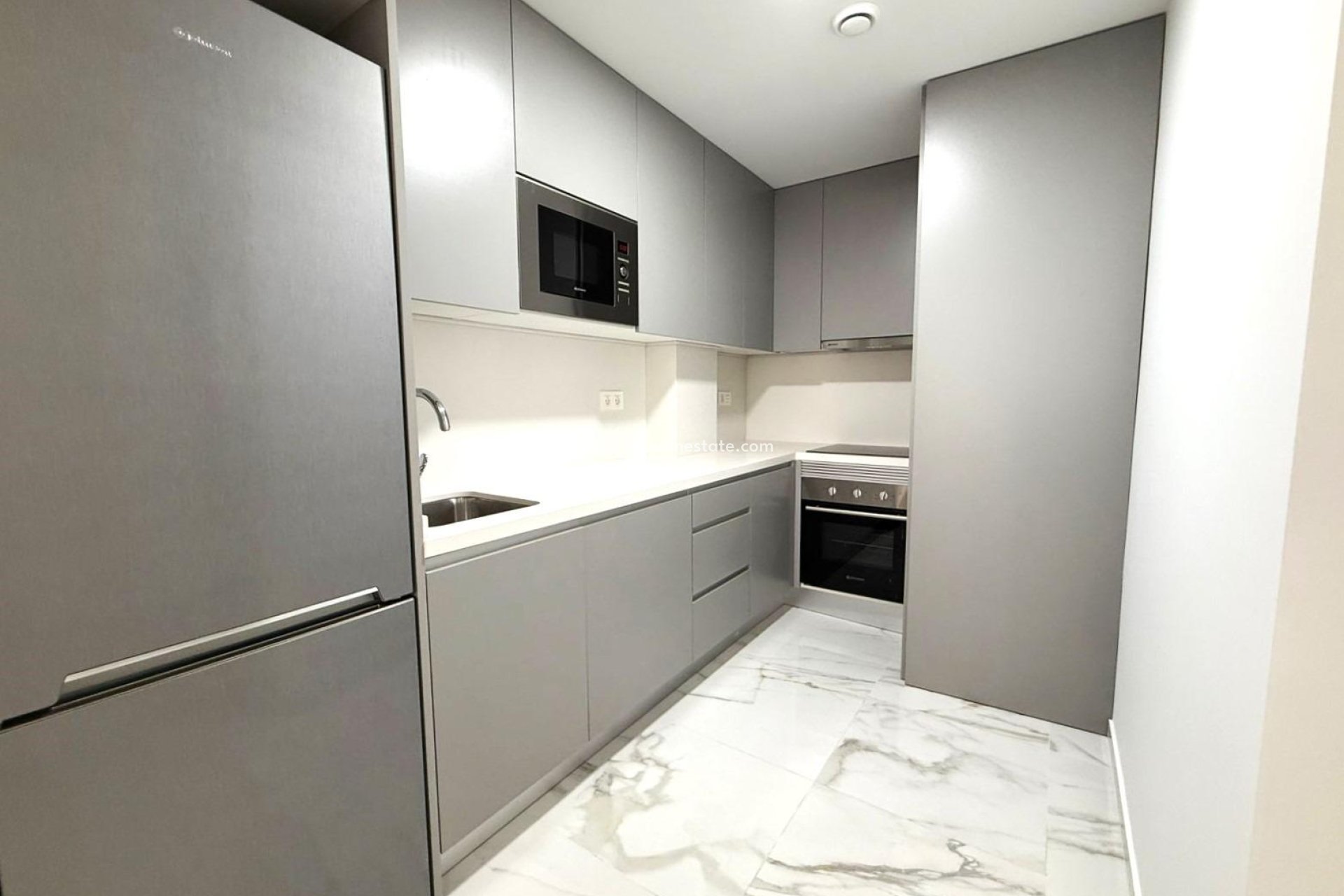 Reventa - Apartamento -
Torrevieja - PARQUE DE LAS NACIONES