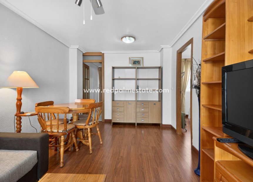 Reventa - Apartamento -
Torrevieja - Parque de las Naciones