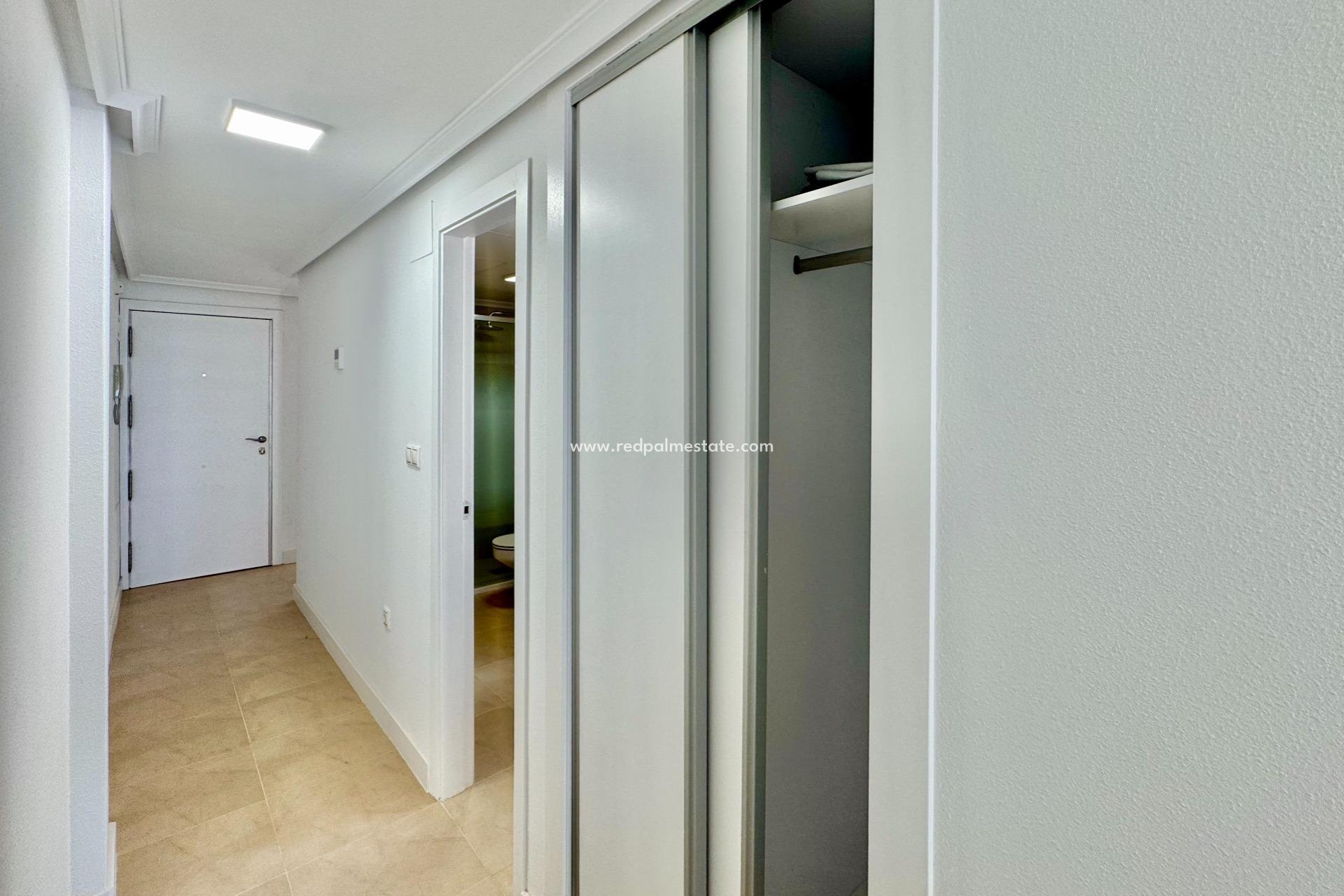Reventa - Apartamento -
Torrevieja - PARQUE DE LAS NACIONES