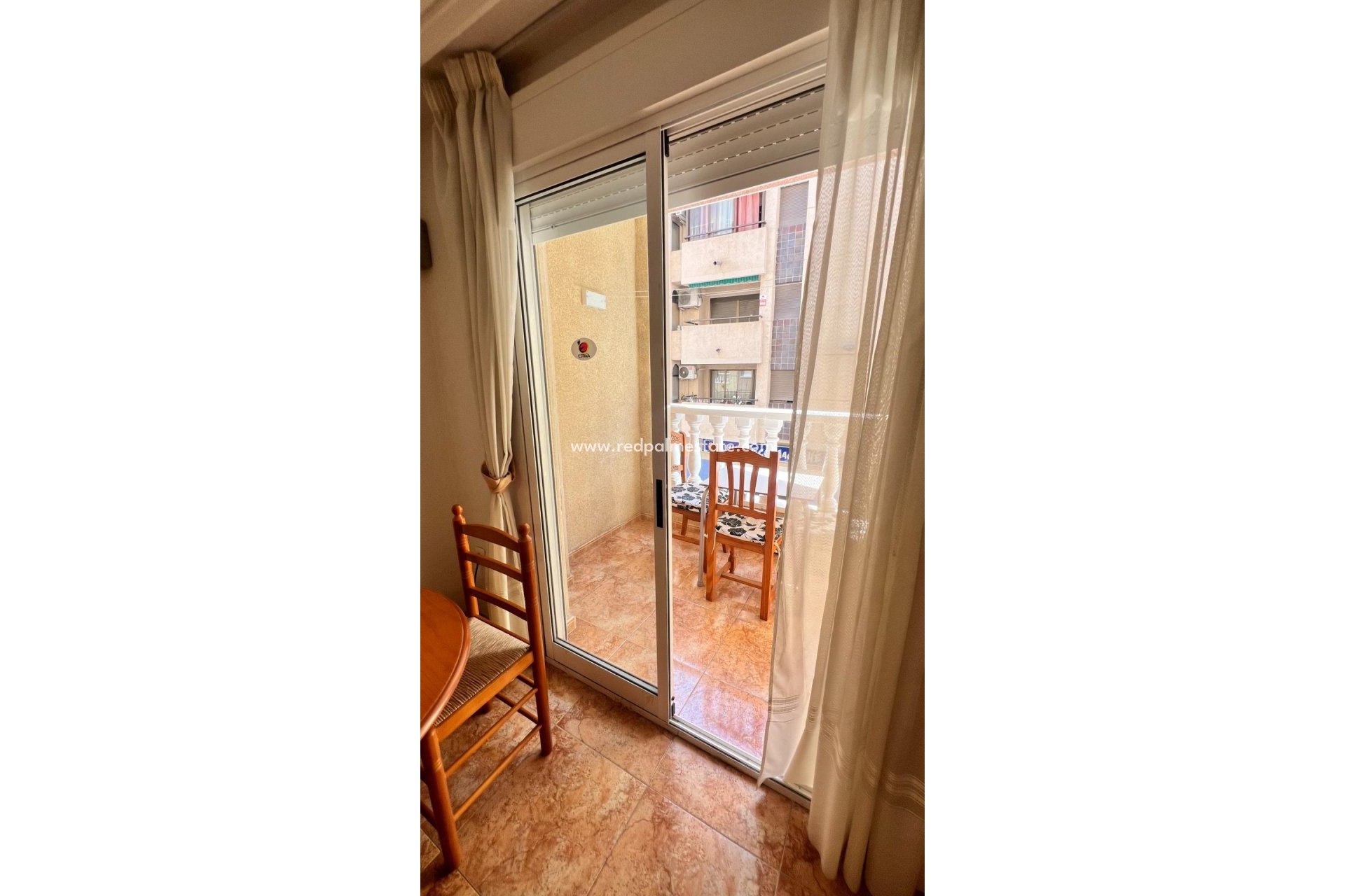 Reventa - Apartamento -
Torrevieja - PARQUE DE LAS NACIONES