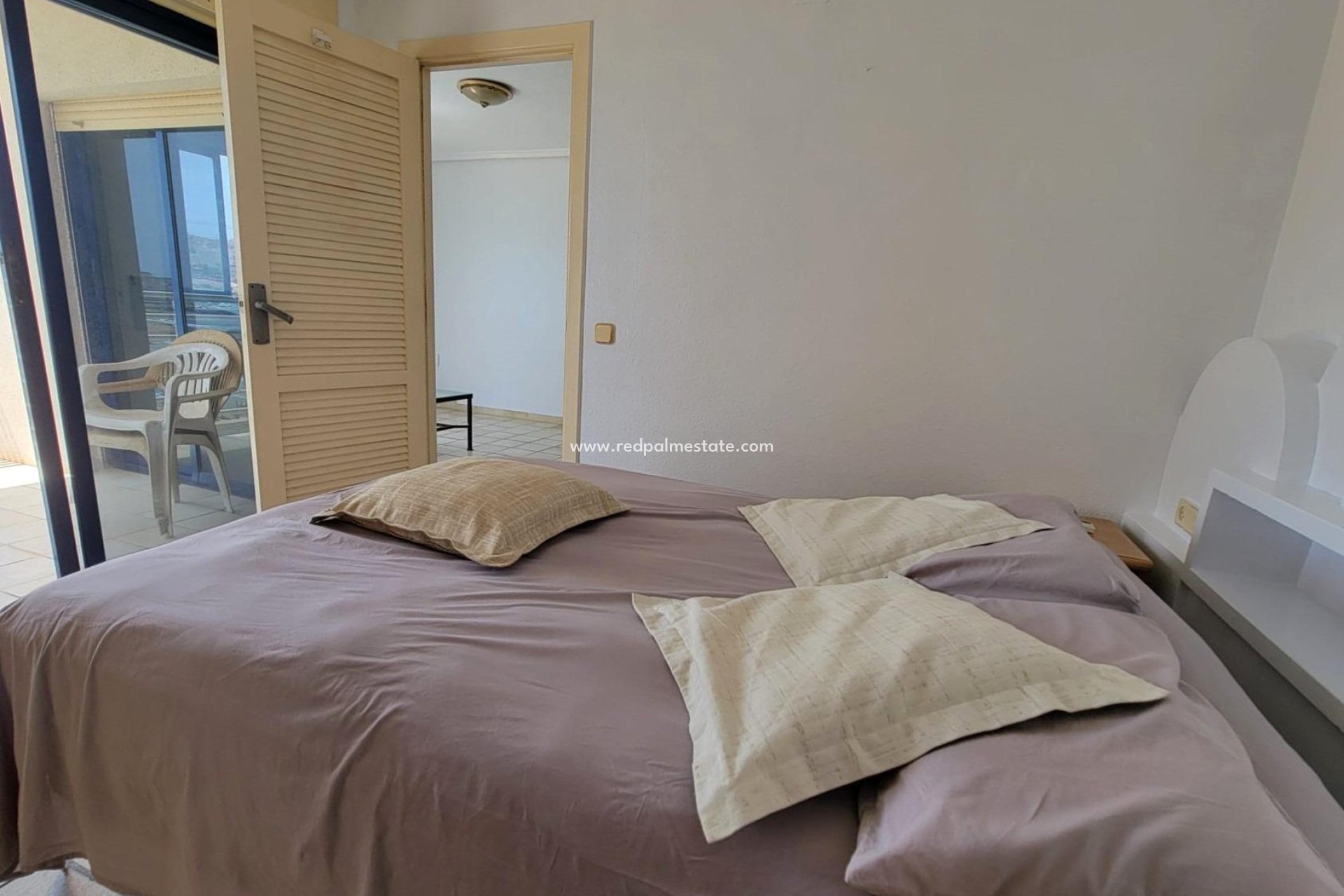Reventa - Apartamento -
Torrevieja - PLAYA DE LA MATA