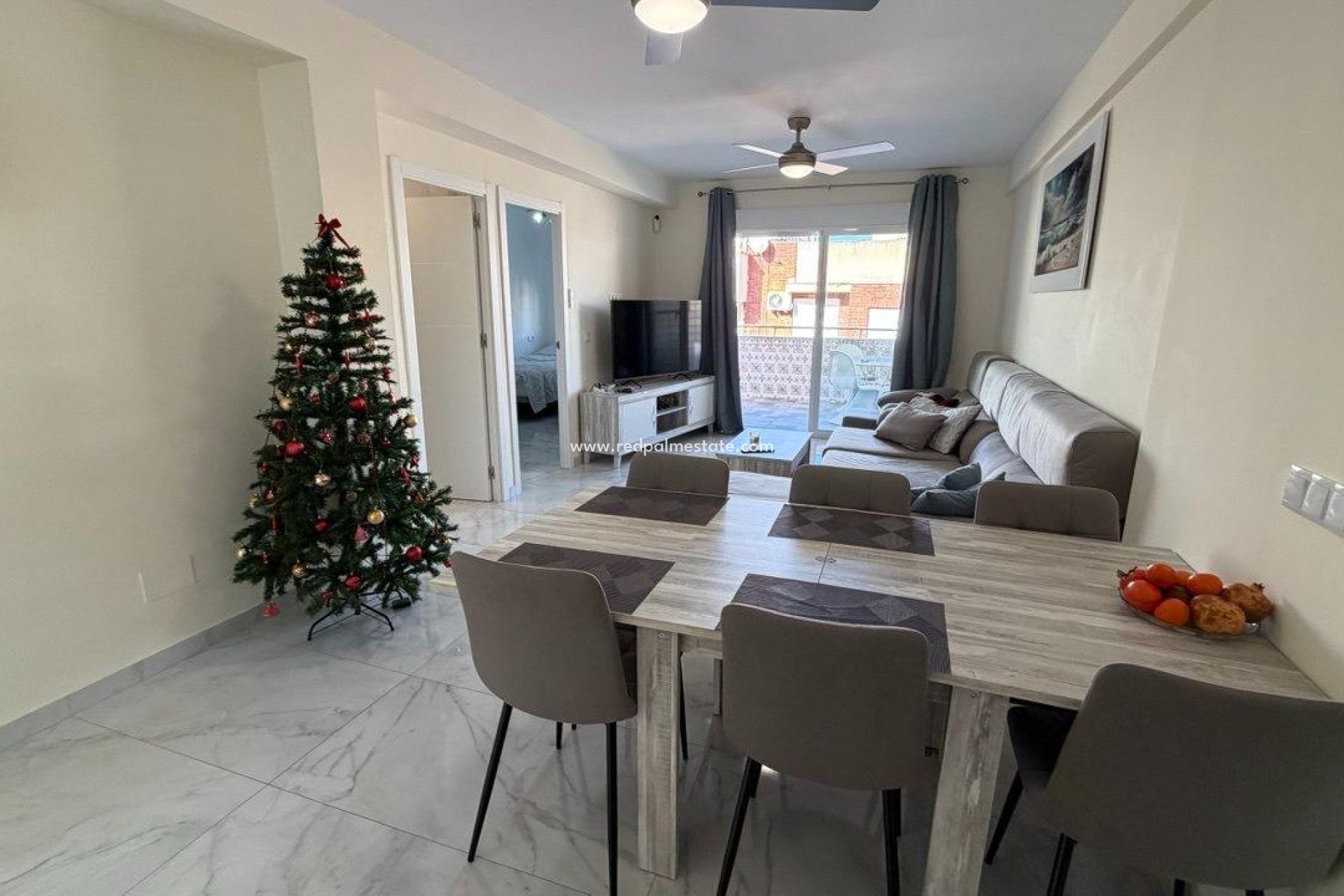 Reventa - Apartamento -
Torrevieja - Playa de los Locos