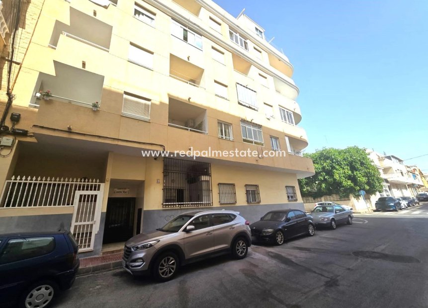 Reventa - Apartamento -
Torrevieja - Playa de los Locos