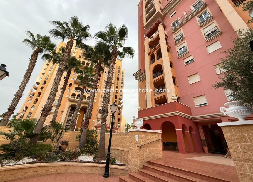 Reventa - Apartamento -
Torrevieja - Playa de los Locos