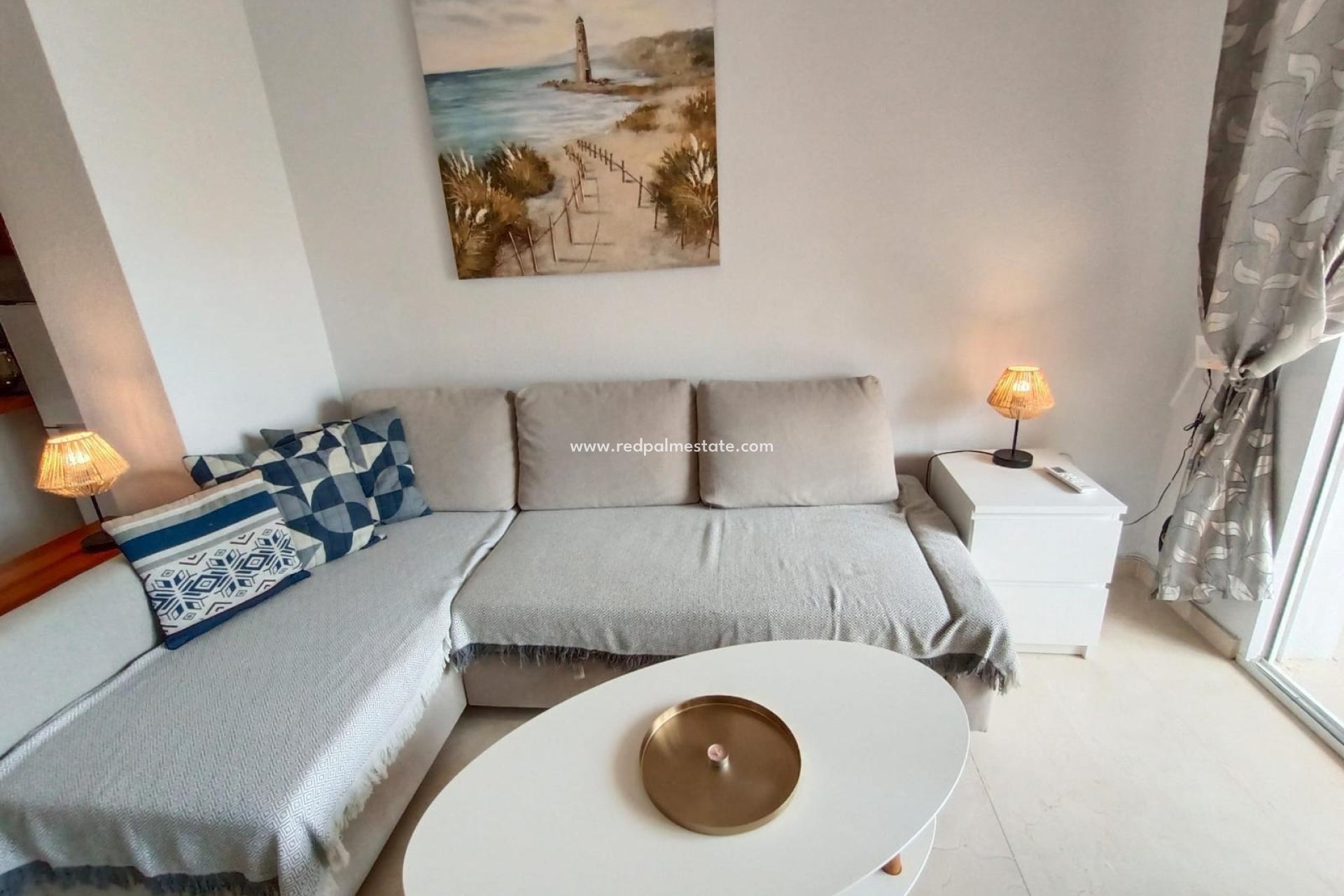 Reventa - Apartamento -
Torrevieja - Playa de los Locos