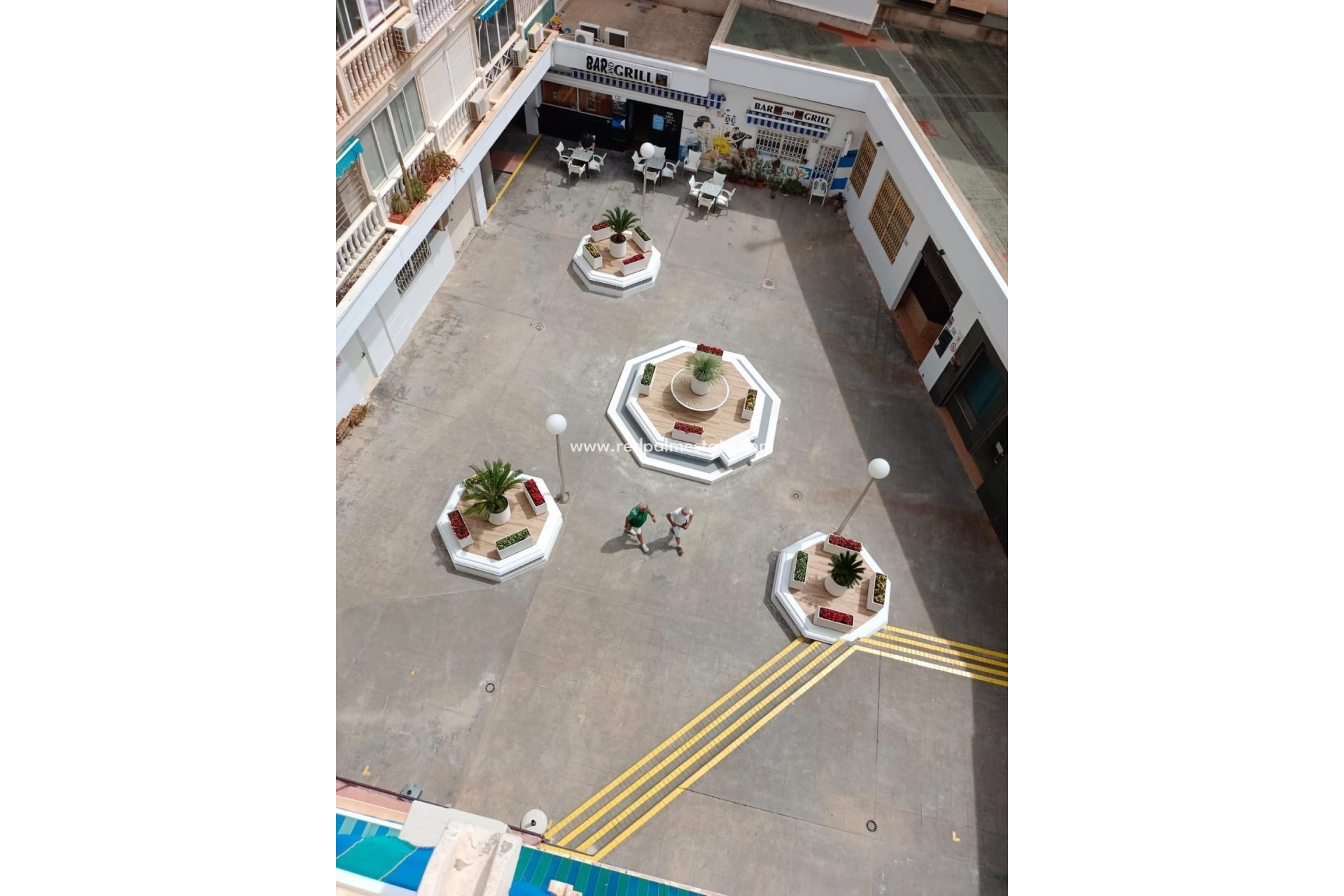 Reventa - Apartamento -
Torrevieja - Playa de los Locos