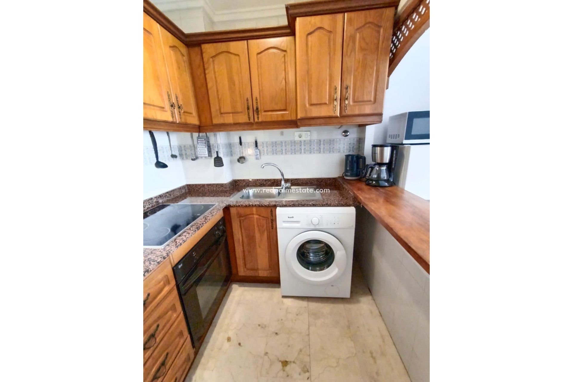 Reventa - Apartamento -
Torrevieja - Playa de los Locos