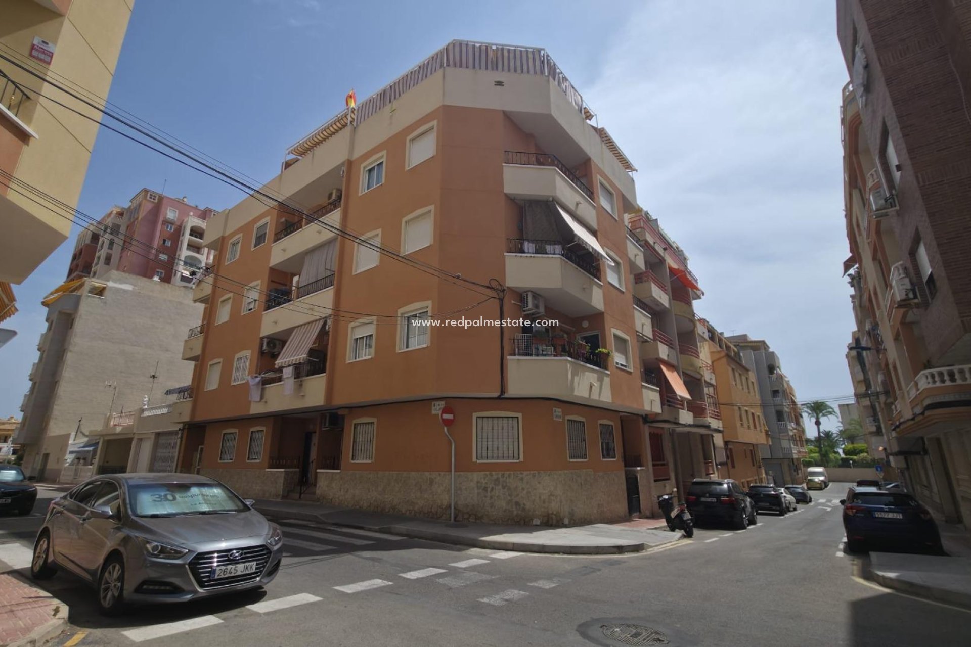 Reventa - Apartamento -
Torrevieja - Playa de los Locos