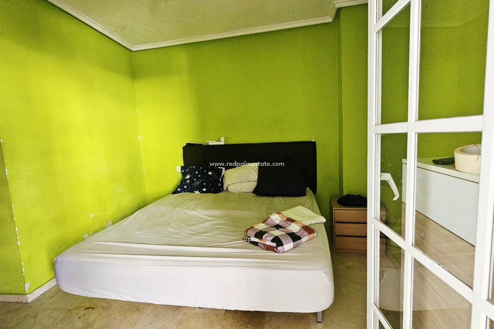 Reventa - Apartamento -
Torrevieja - Playa de los Locos