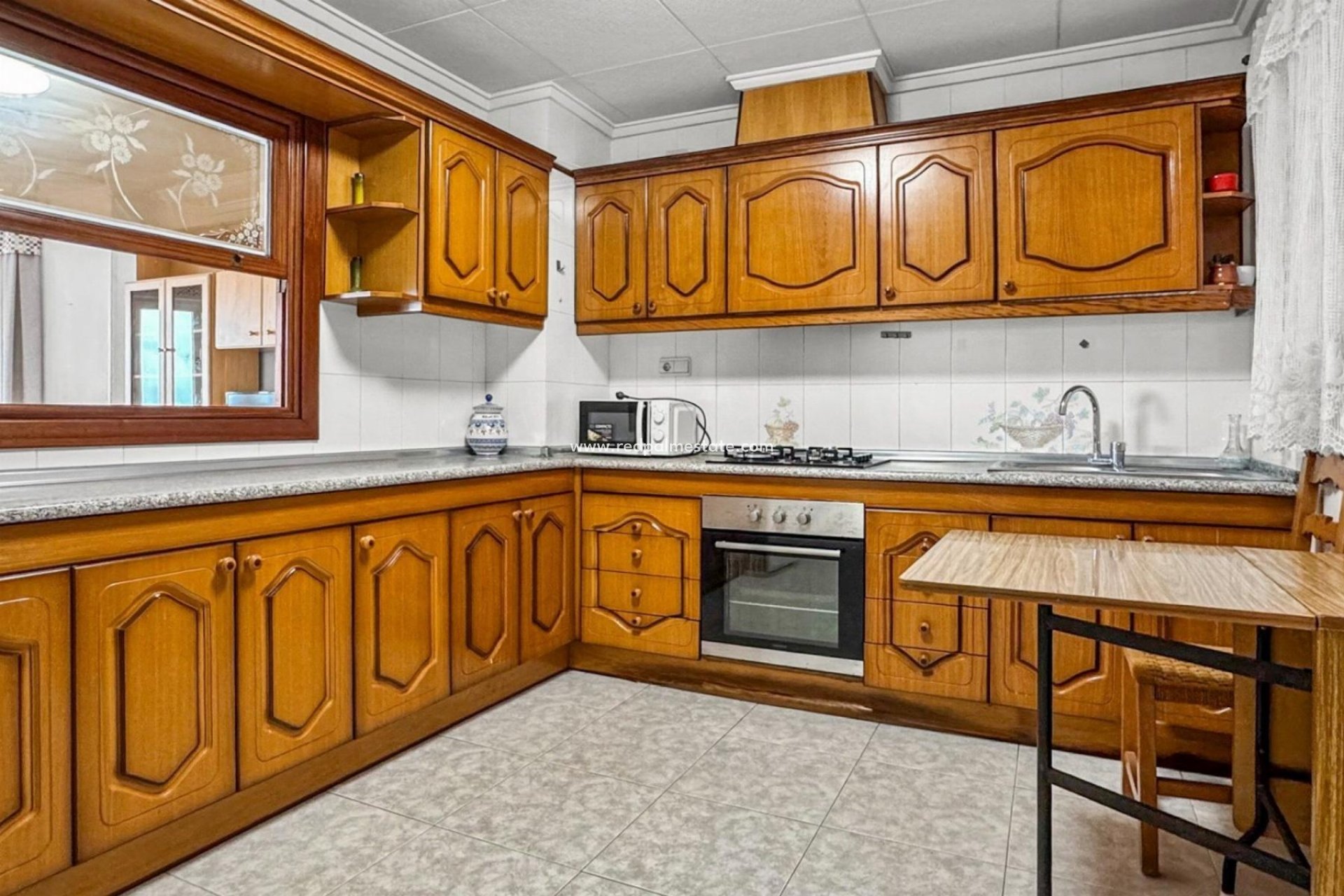 Reventa - Apartamento -
Torrevieja - Playa de los Locos