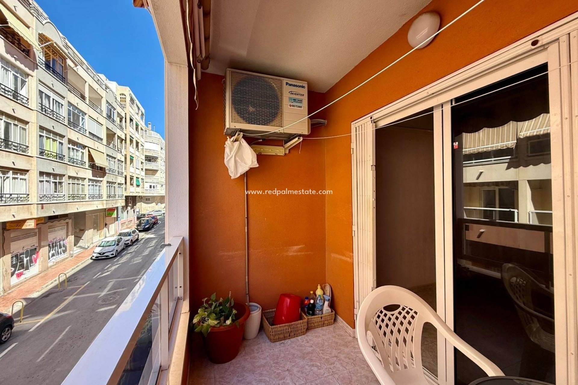 Reventa - Apartamento -
Torrevieja - Playa de los Locos