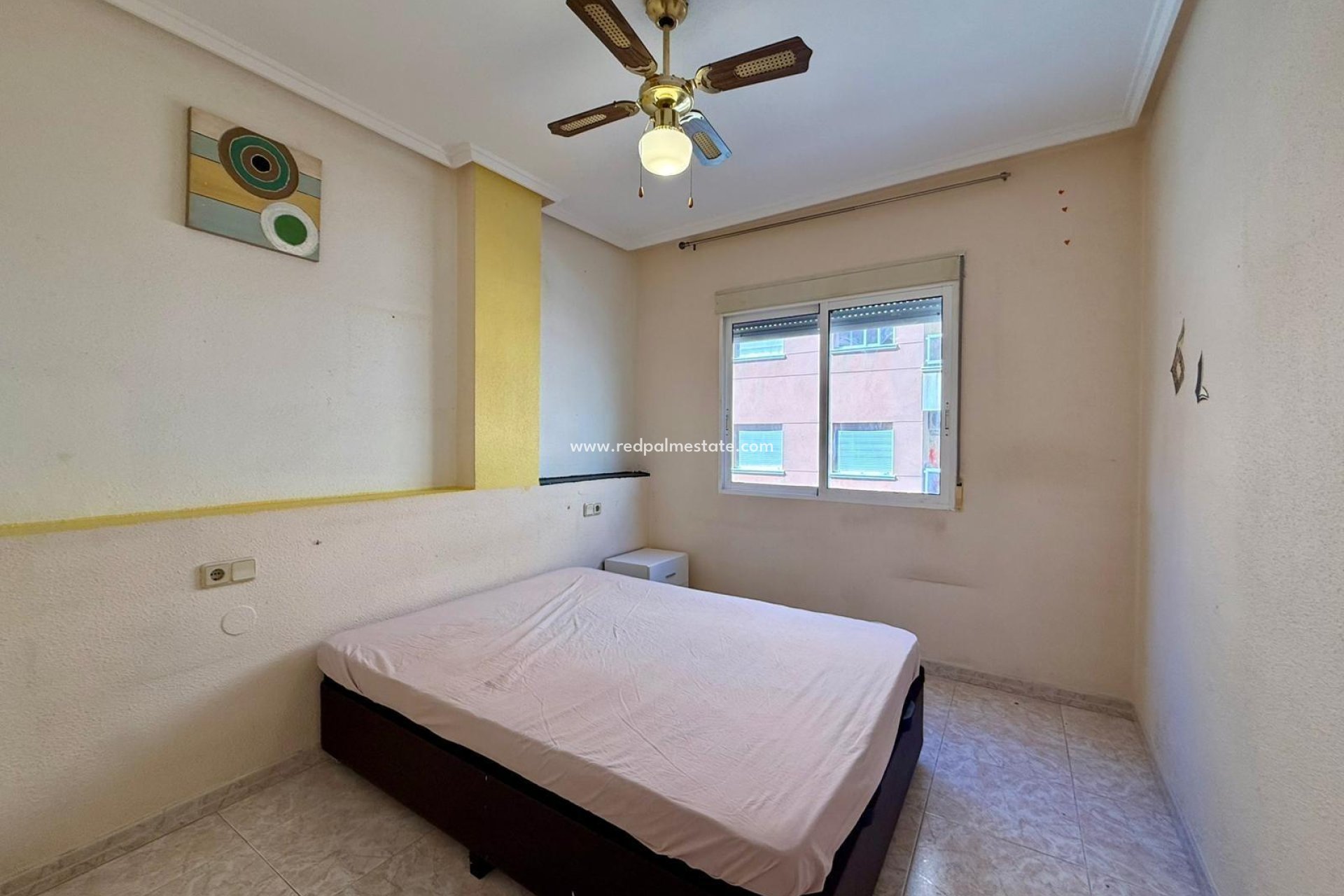 Reventa - Apartamento -
Torrevieja - Playa de los Locos