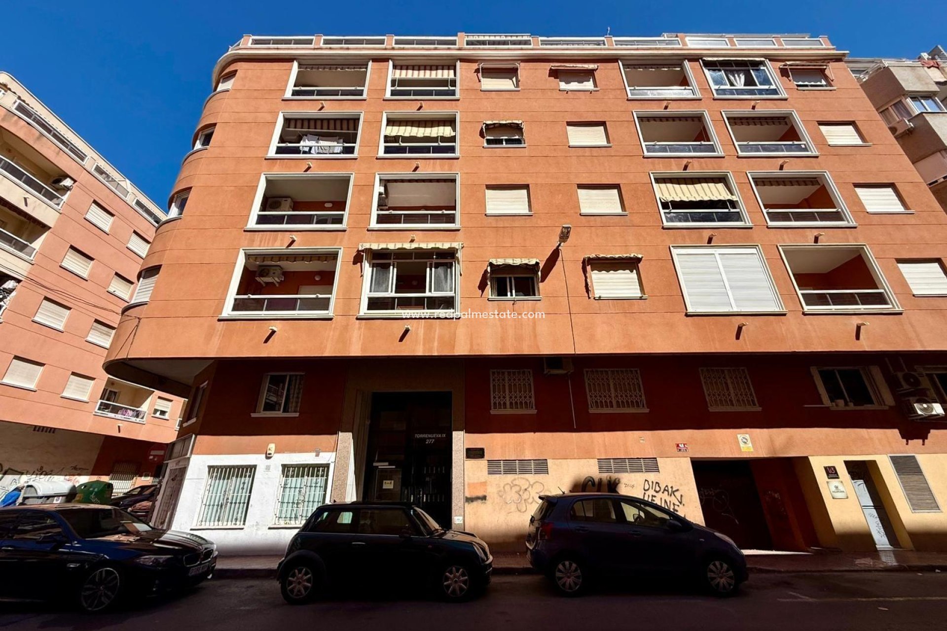 Reventa - Apartamento -
Torrevieja - Playa de los Locos