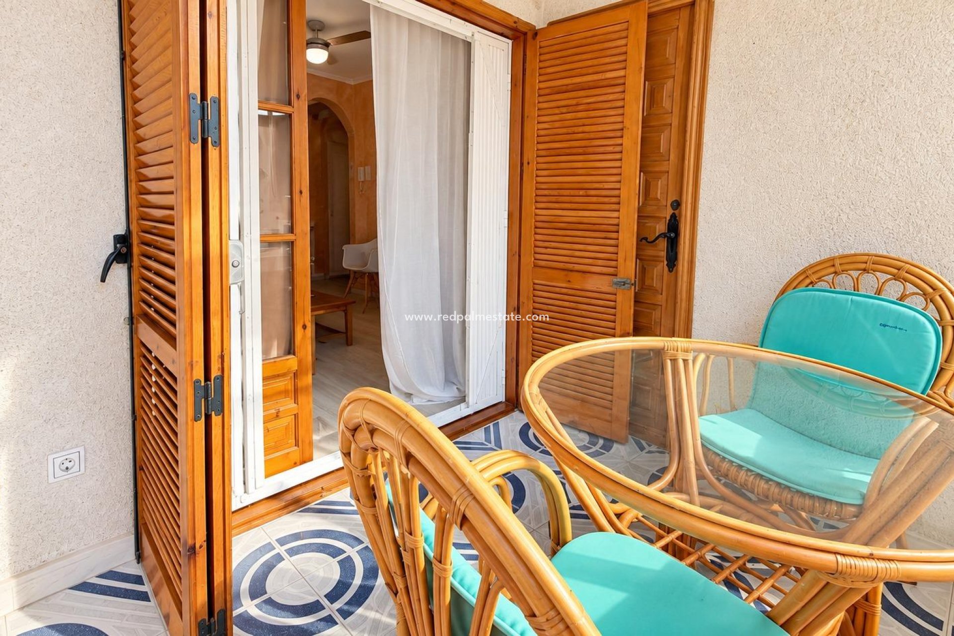 Reventa - Apartamento -
Torrevieja - Playa de los Locos
