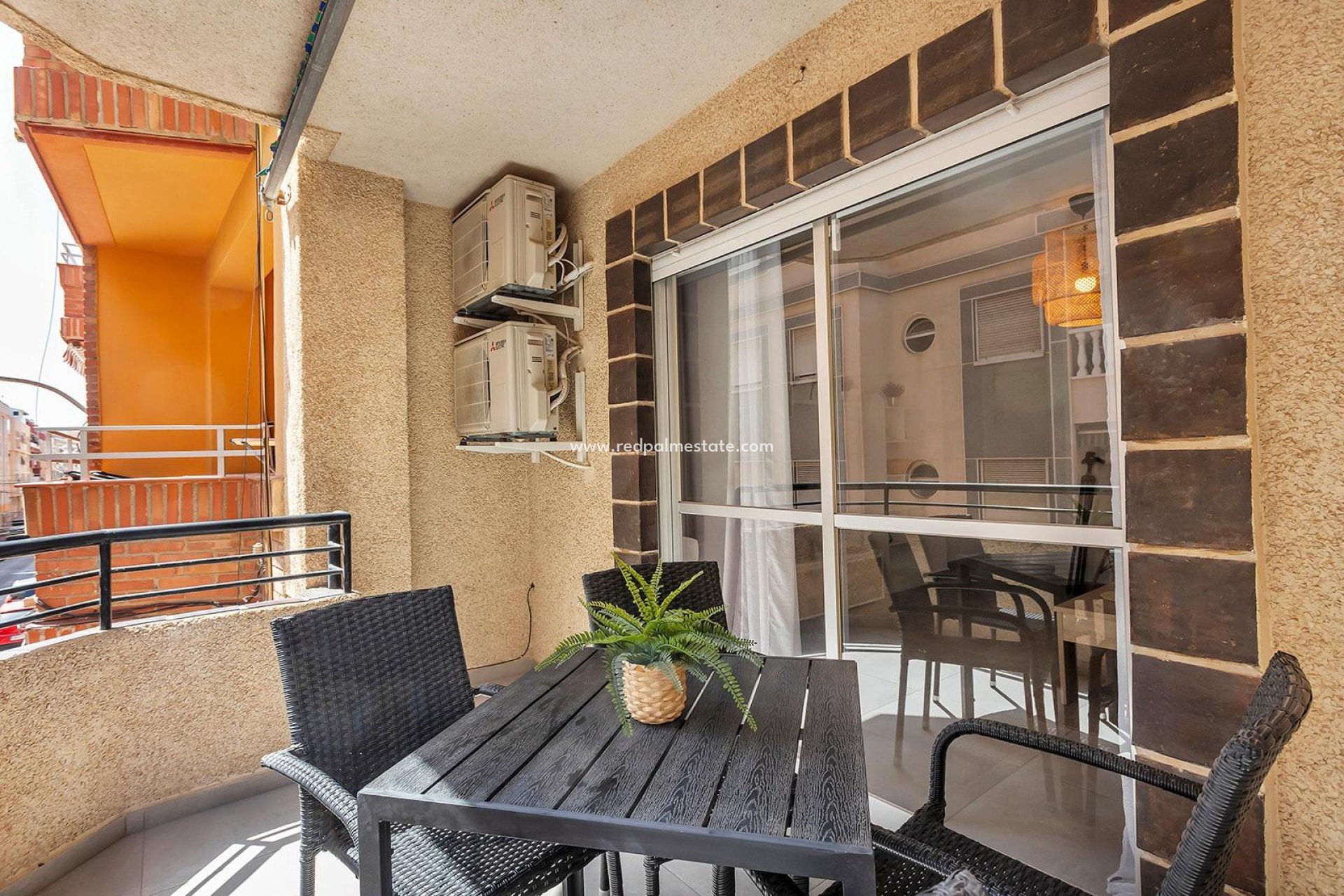 Reventa - Apartamento -
Torrevieja - Playa de los Locos
