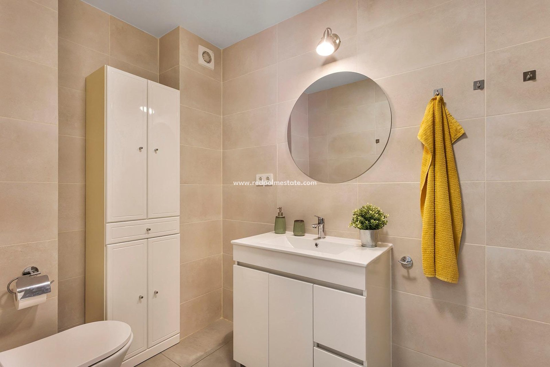 Reventa - Apartamento -
Torrevieja - Playa de los Locos