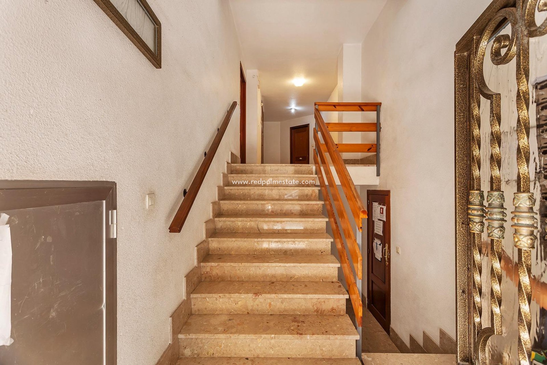 Reventa - Apartamento -
Torrevieja - Playa de los Locos