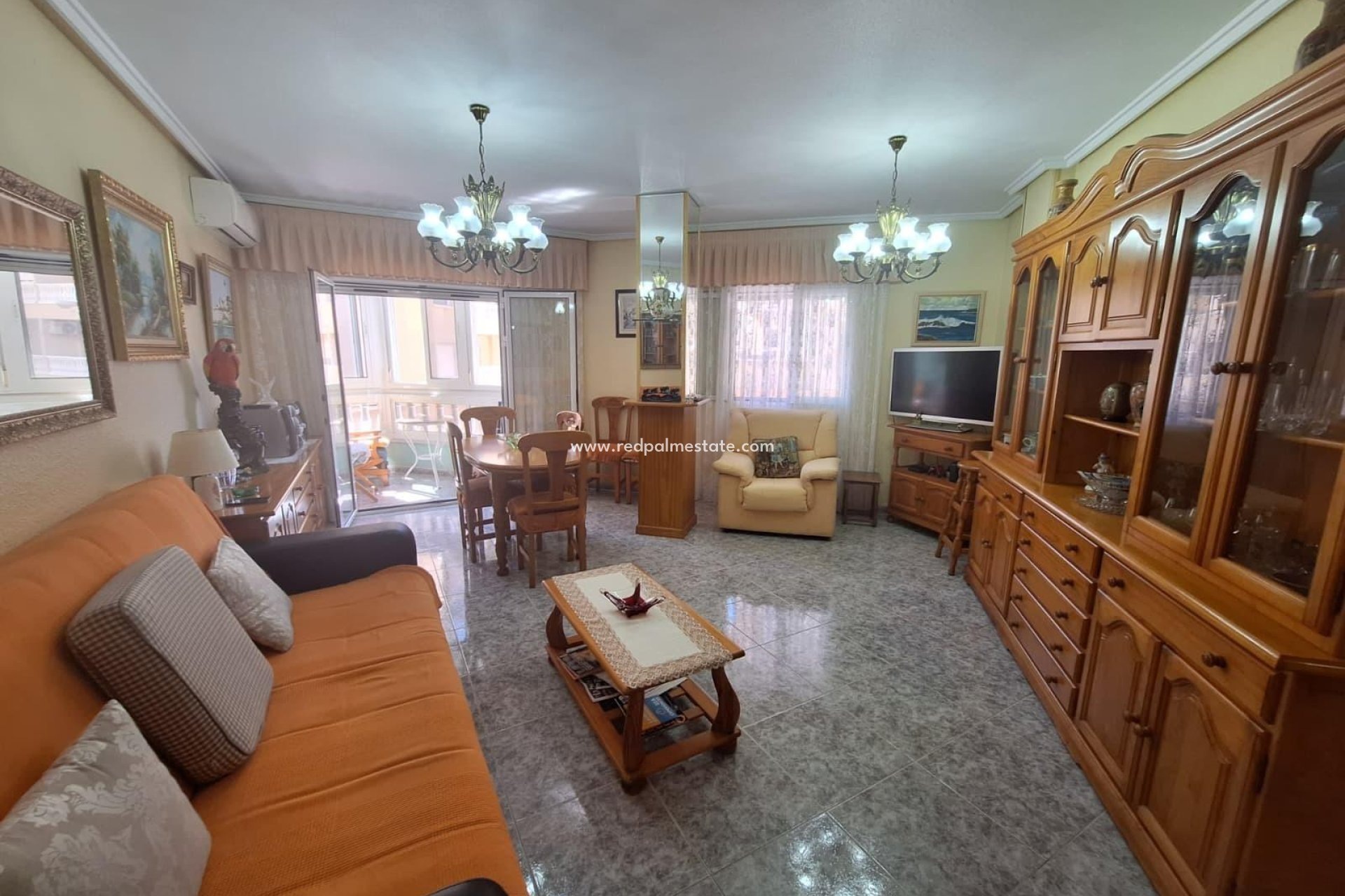 Reventa - Apartamento -
Torrevieja - Playa de los Locos