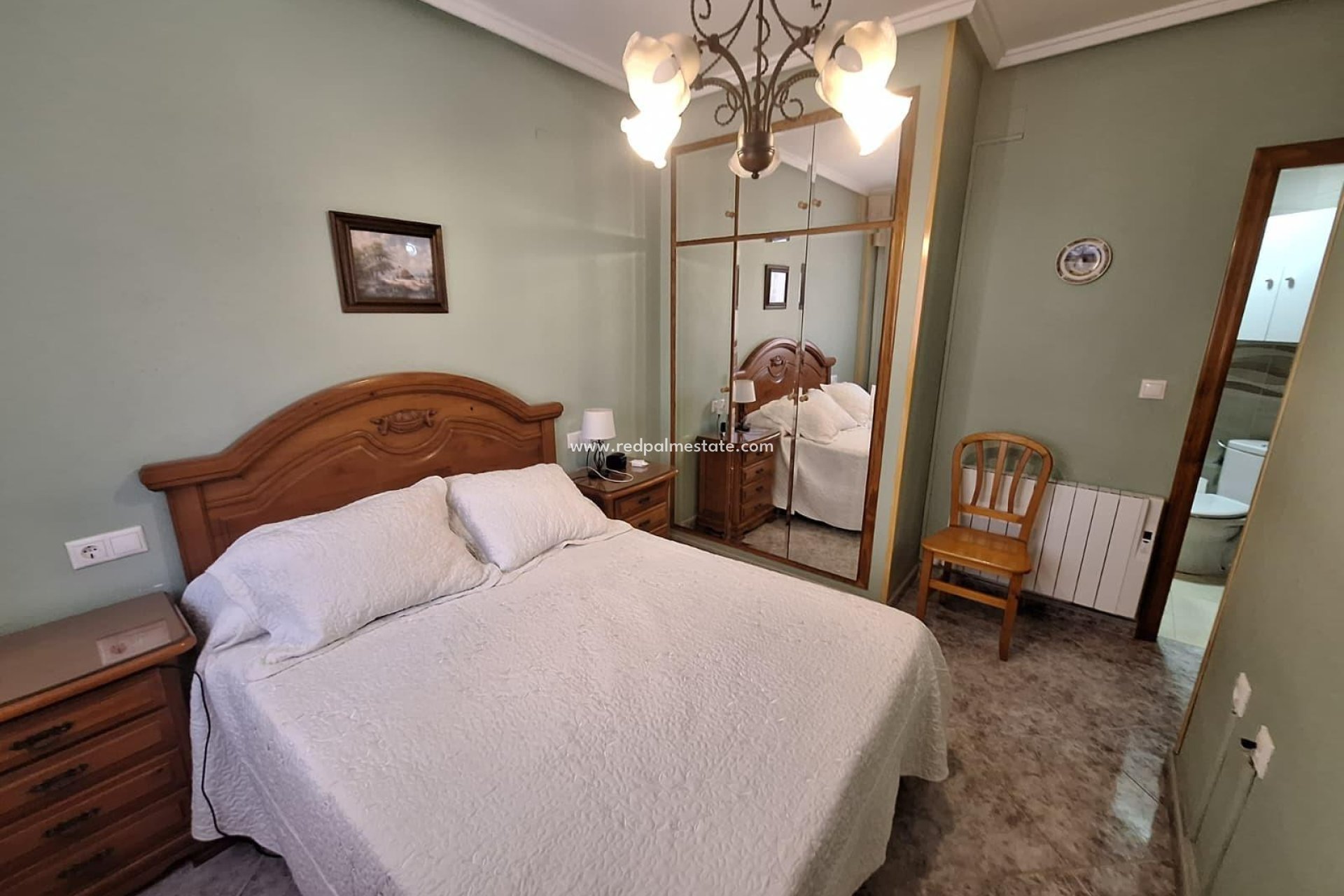 Reventa - Apartamento -
Torrevieja - Playa de los Locos