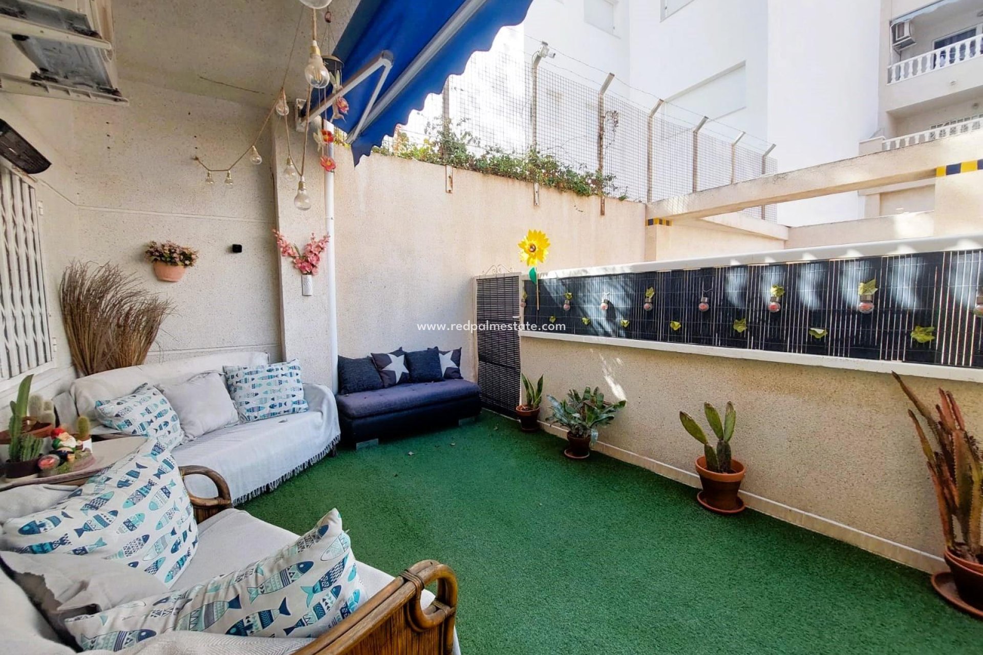 Reventa - Apartamento -
Torrevieja - Playa de los locos