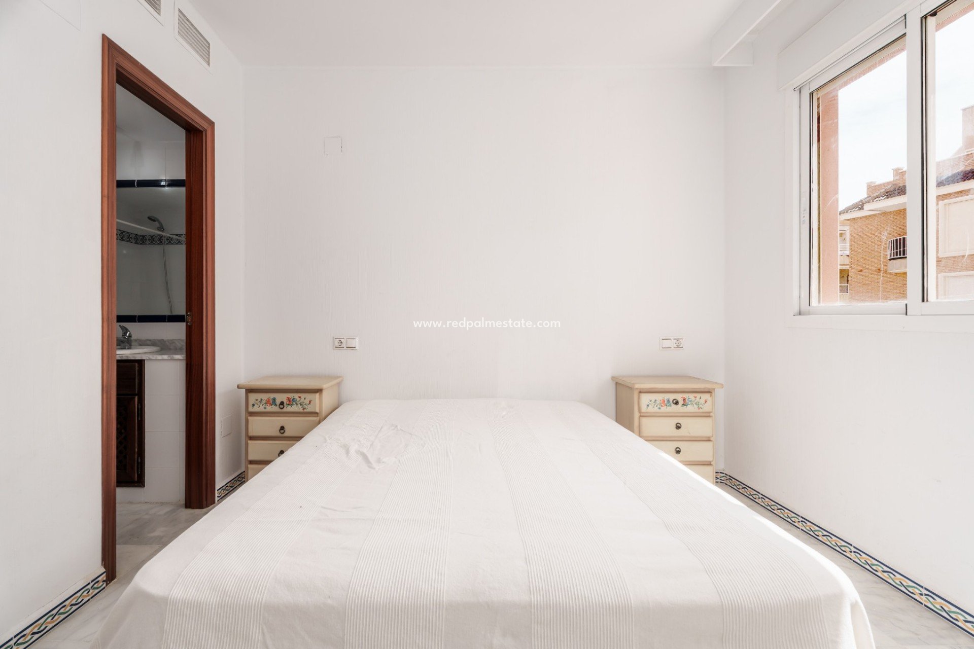 Reventa - Apartamento -
Torrevieja - Playa de los Locos