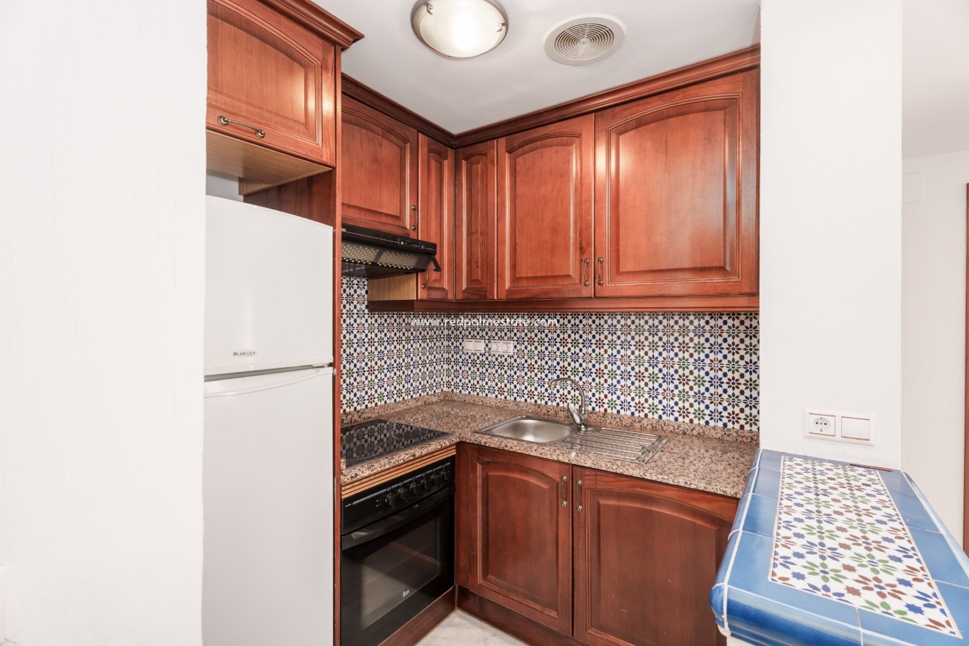 Reventa - Apartamento -
Torrevieja - Playa de los Locos