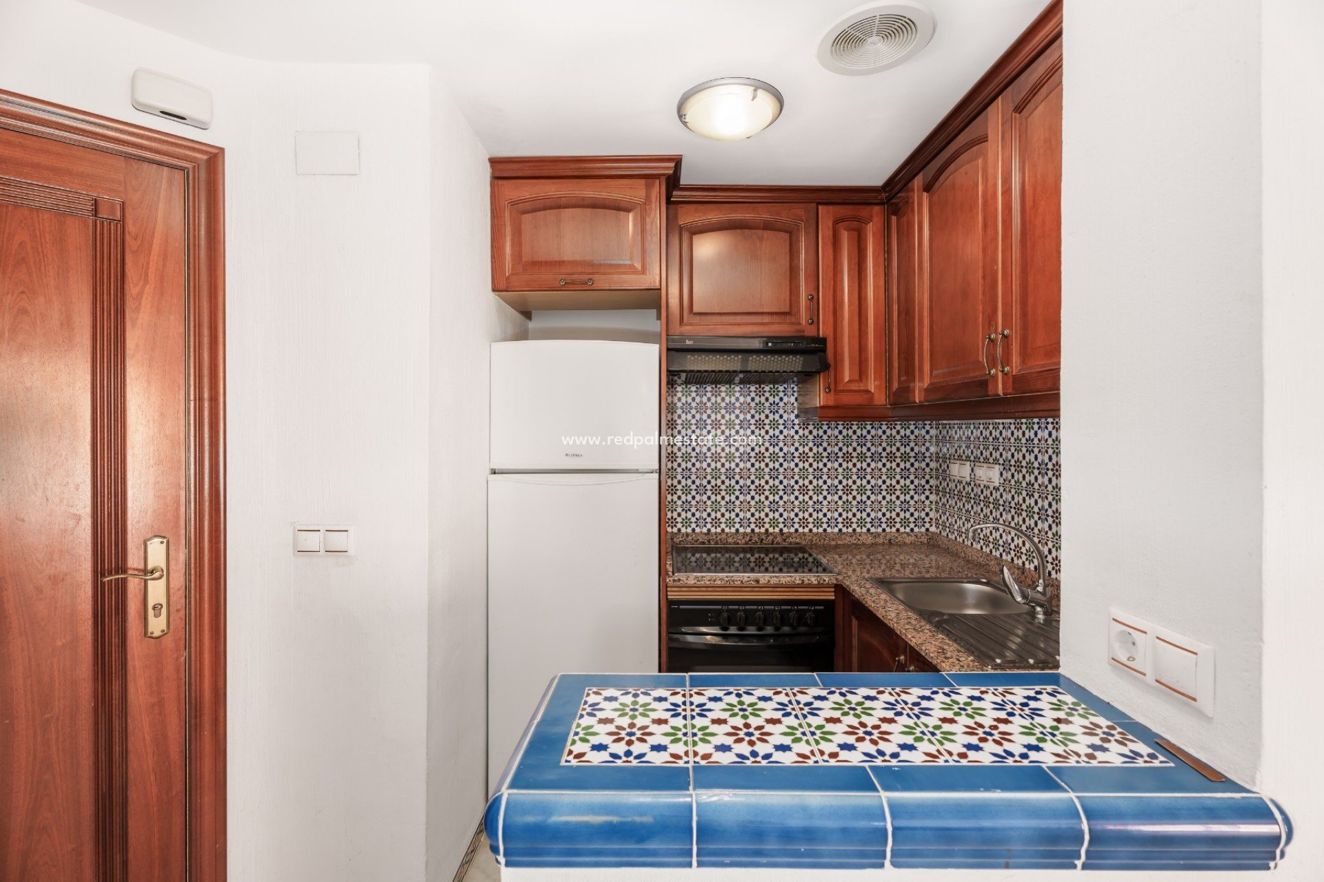 Reventa - Apartamento -
Torrevieja - Playa de los Locos