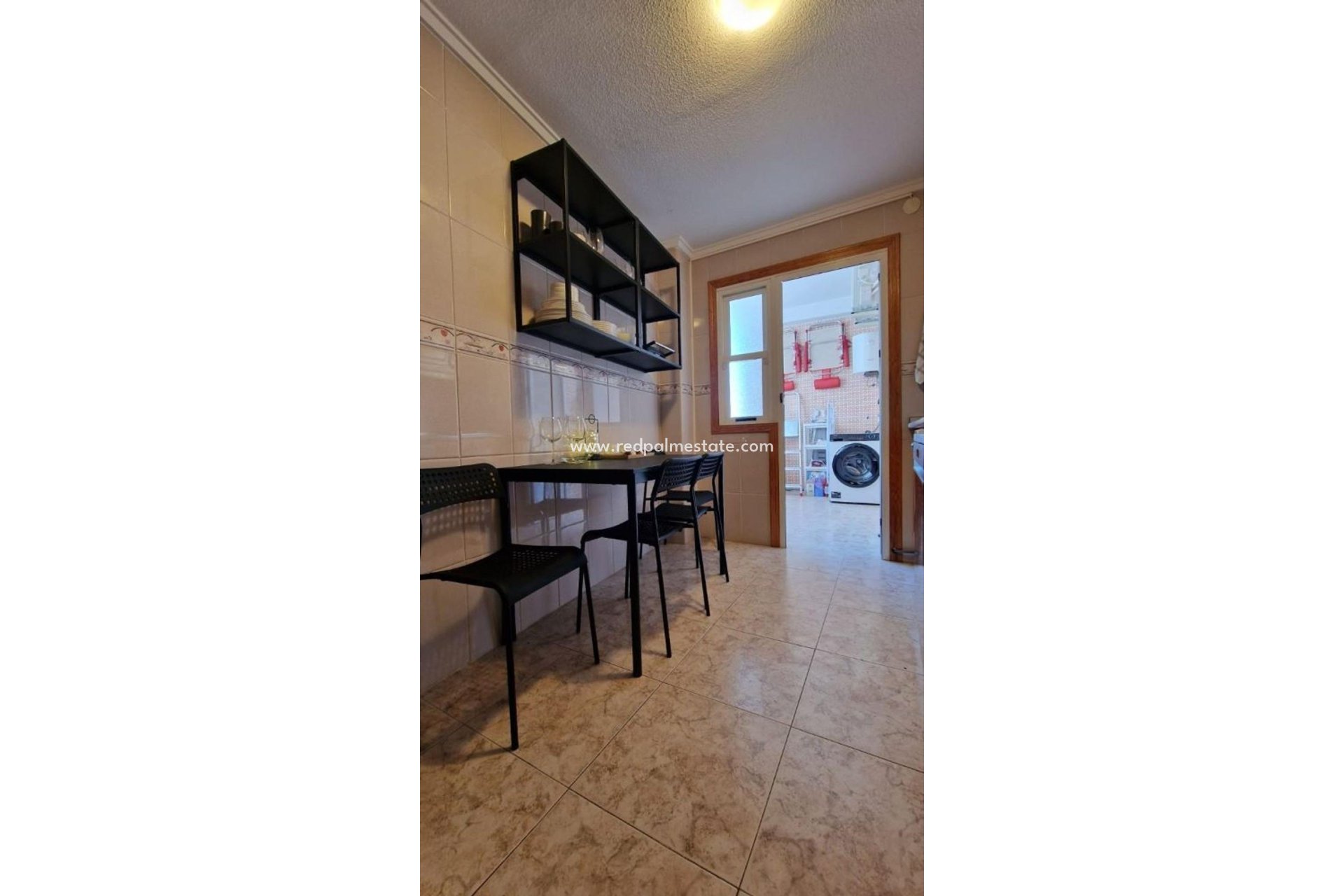 Reventa - Apartamento -
Torrevieja - Playa de los Locos