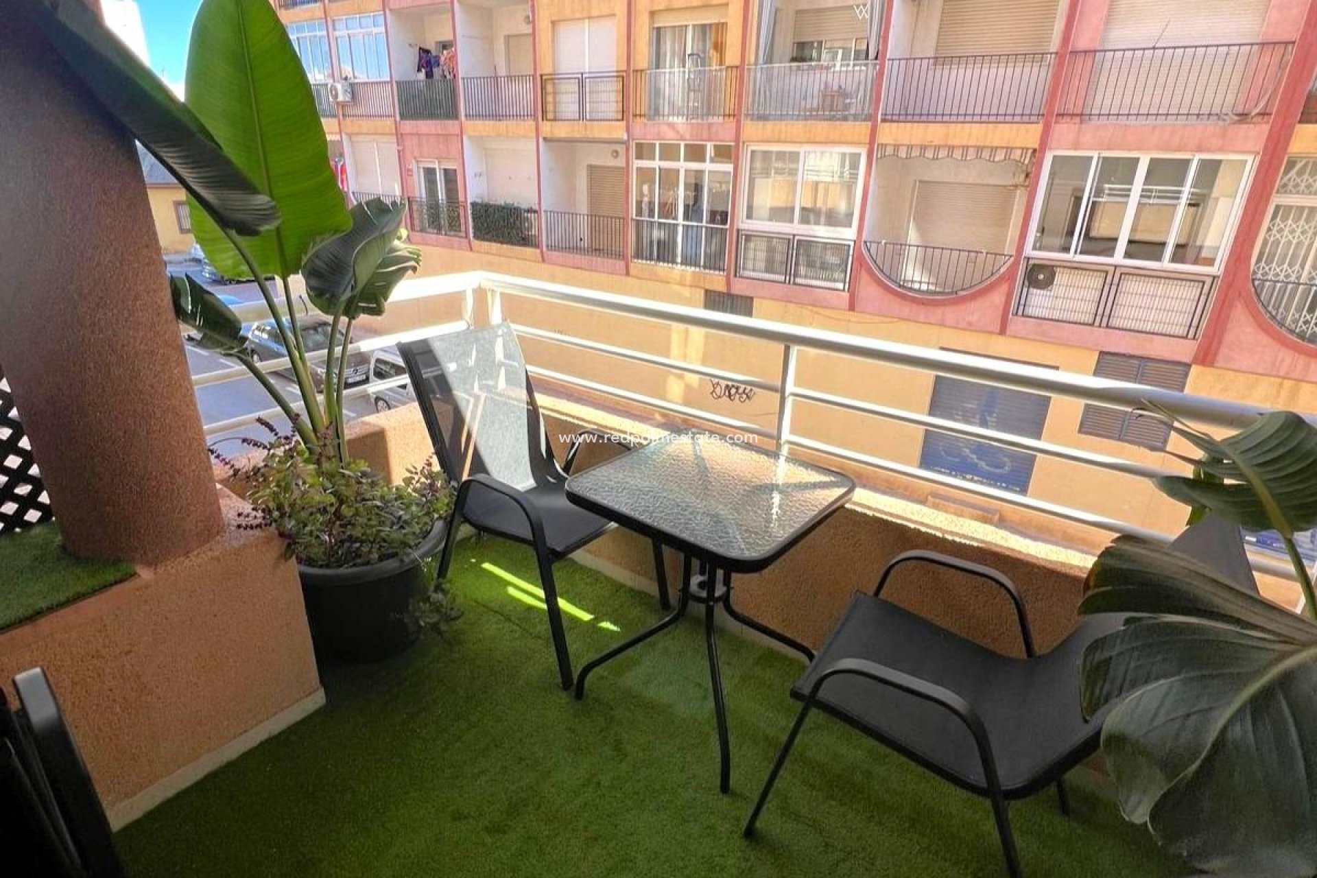 Reventa - Apartamento -
Torrevieja - Playa de los Locos