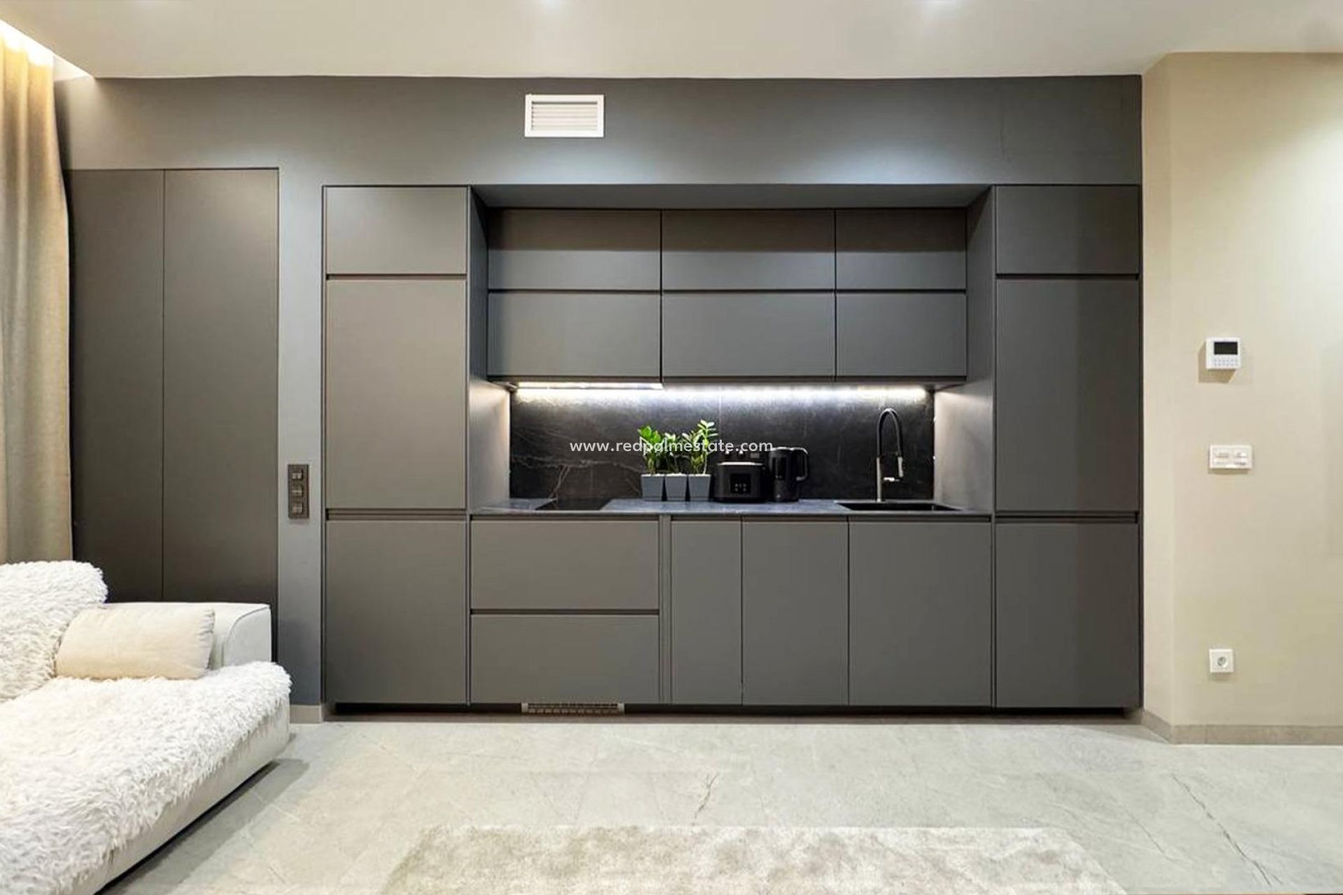 Reventa - Apartamento -
Torrevieja - Playa de los Locos