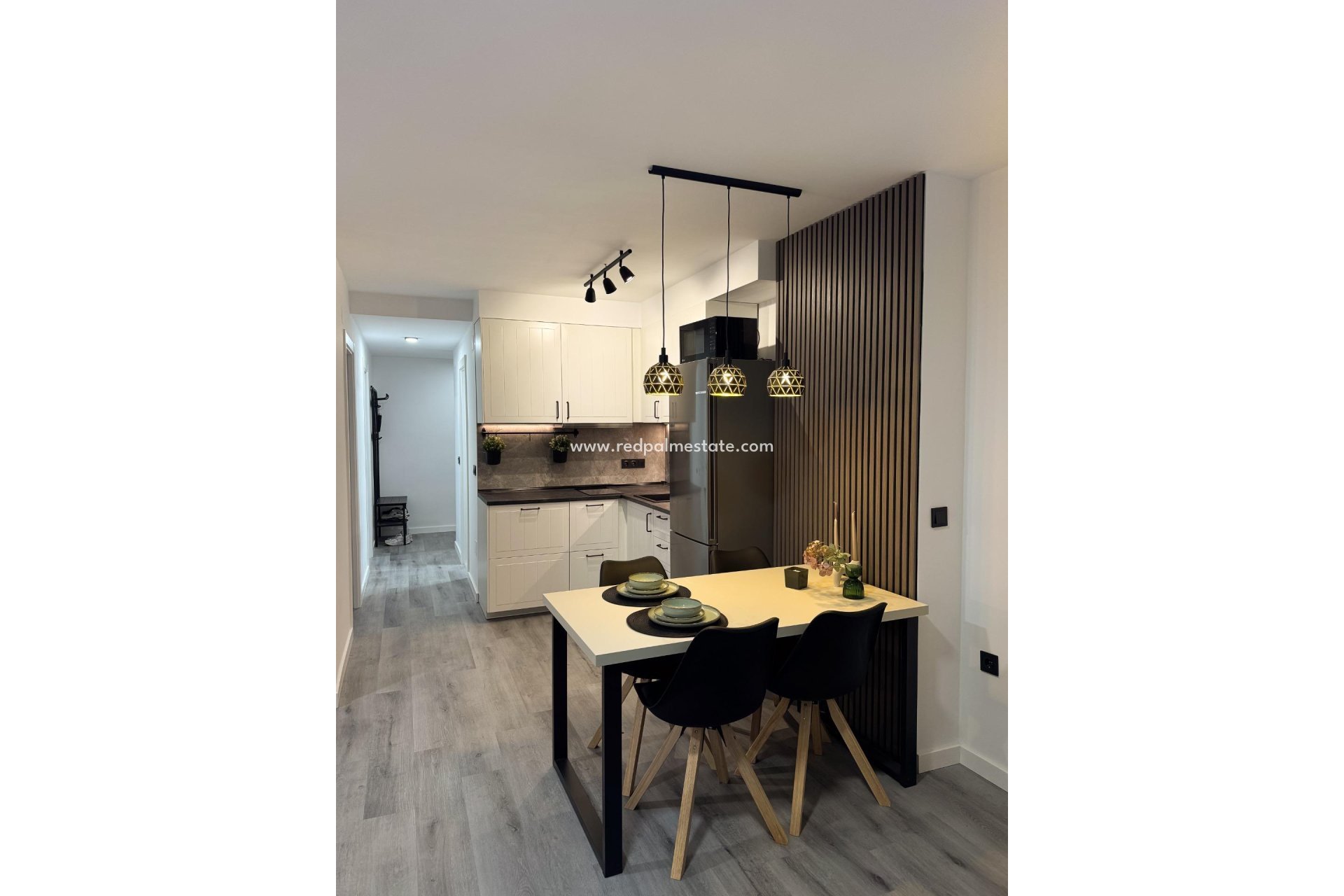 Reventa - Apartamento -
Torrevieja - Playa de los Locos