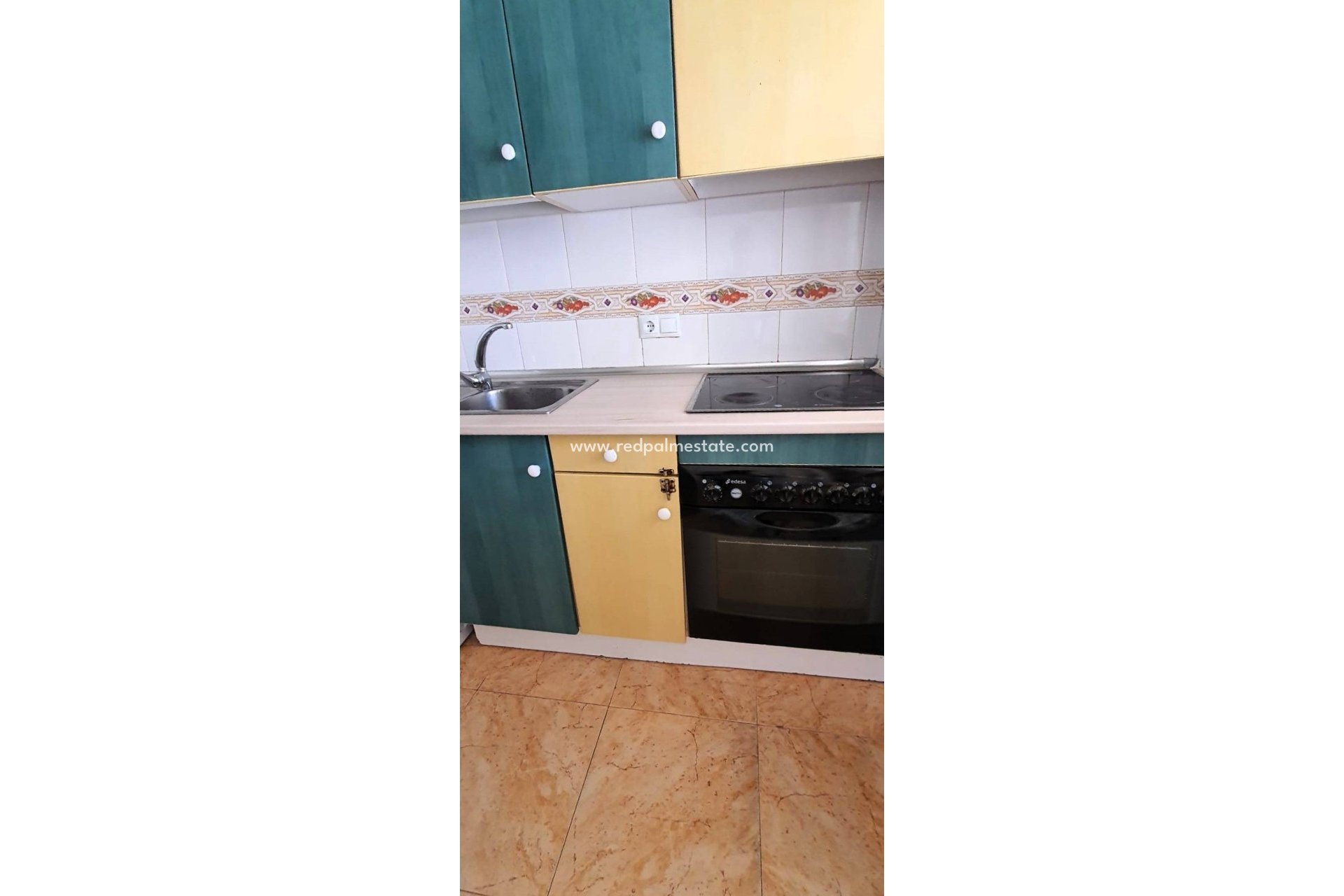 Reventa - Apartamento -
Torrevieja - Playa de los Locos