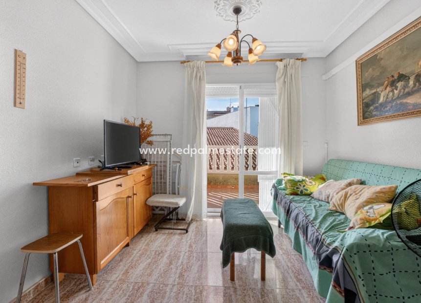 Reventa - Apartamento -
Torrevieja - Playa de los Locos