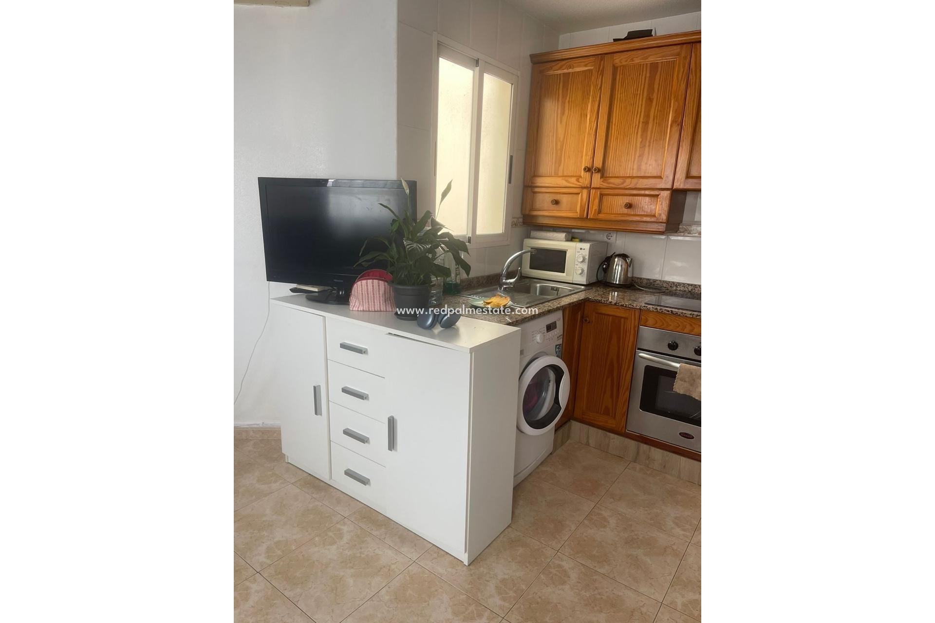 Reventa - Apartamento -
Torrevieja - Playa de los Locos
